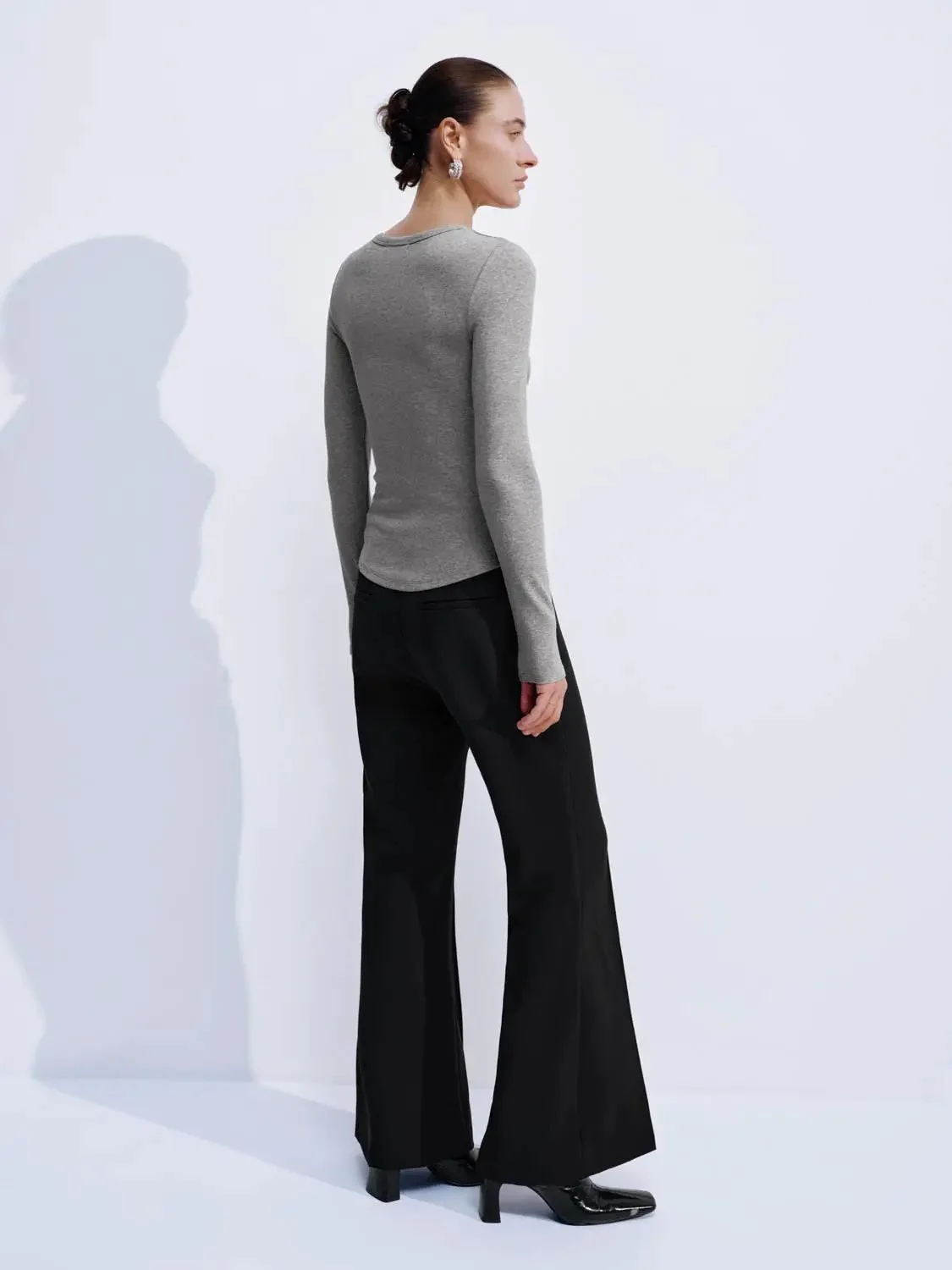 16085-viscose-cotton-blend-scoop-neck-flare-long-sleeve-t-shirt-14.webp Viscose Cotton Blend Scoop Neck Flare Long Sleeve T-Shirt