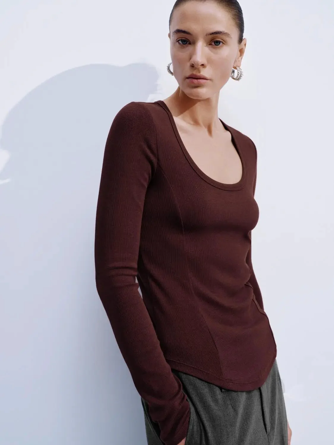 16085-viscose-cotton-blend-scoop-neck-flare-long-sleeve-t-shirt-26.webp Viscose Cotton Blend Scoop Neck Flare Long Sleeve T-Shirt