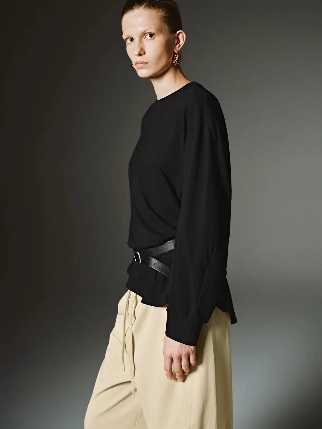 16140-cotton-flare-sleeve-long-sleeve-casual-t-shirt-24.webp Cotton Flare Sleeve Long Sleeve Casual T Shirt