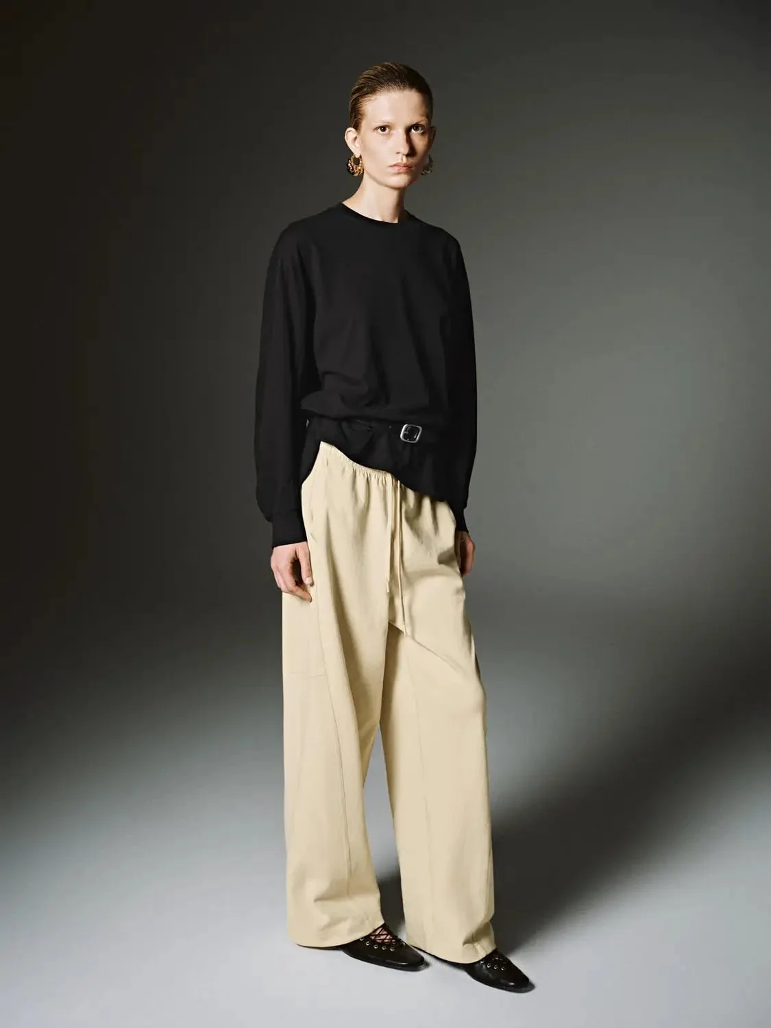 16140-cotton-flare-sleeve-long-sleeve-casual-t-shirt-26.webp Cotton Flare Sleeve Long Sleeve Casual T Shirt