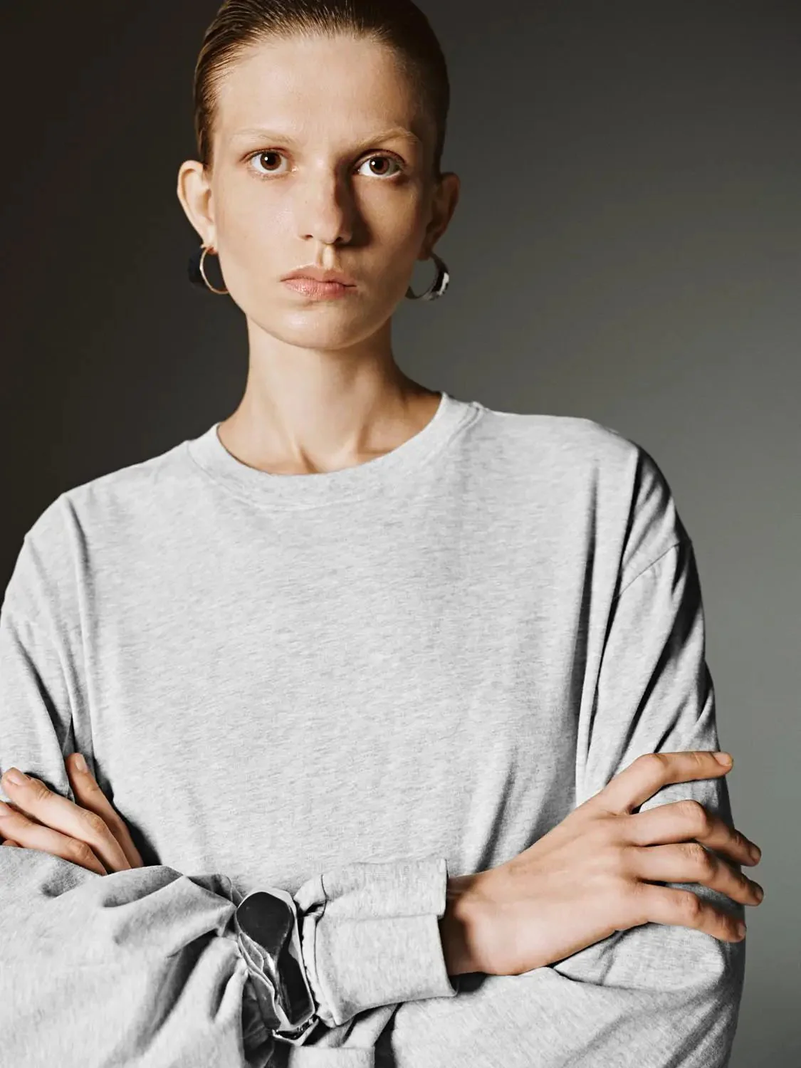 16140-cotton-flare-sleeve-long-sleeve-casual-t-shirt-6.webp Cotton Flare Sleeve Long Sleeve Casual T Shirt