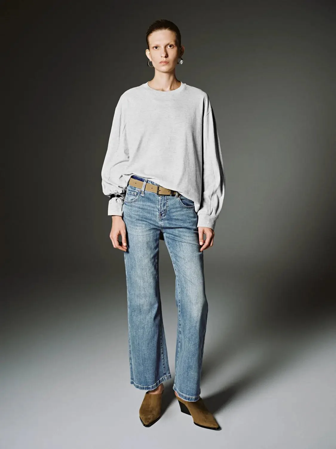 16140-cotton-flare-sleeve-long-sleeve-casual-t-shirt-7.webp Cotton Flare Sleeve Long Sleeve Casual T Shirt