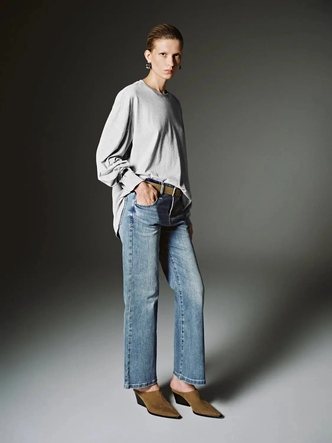 16140-cotton-flare-sleeve-long-sleeve-casual-t-shirt-8.webp Cotton Flare Sleeve Long Sleeve Casual T Shirt