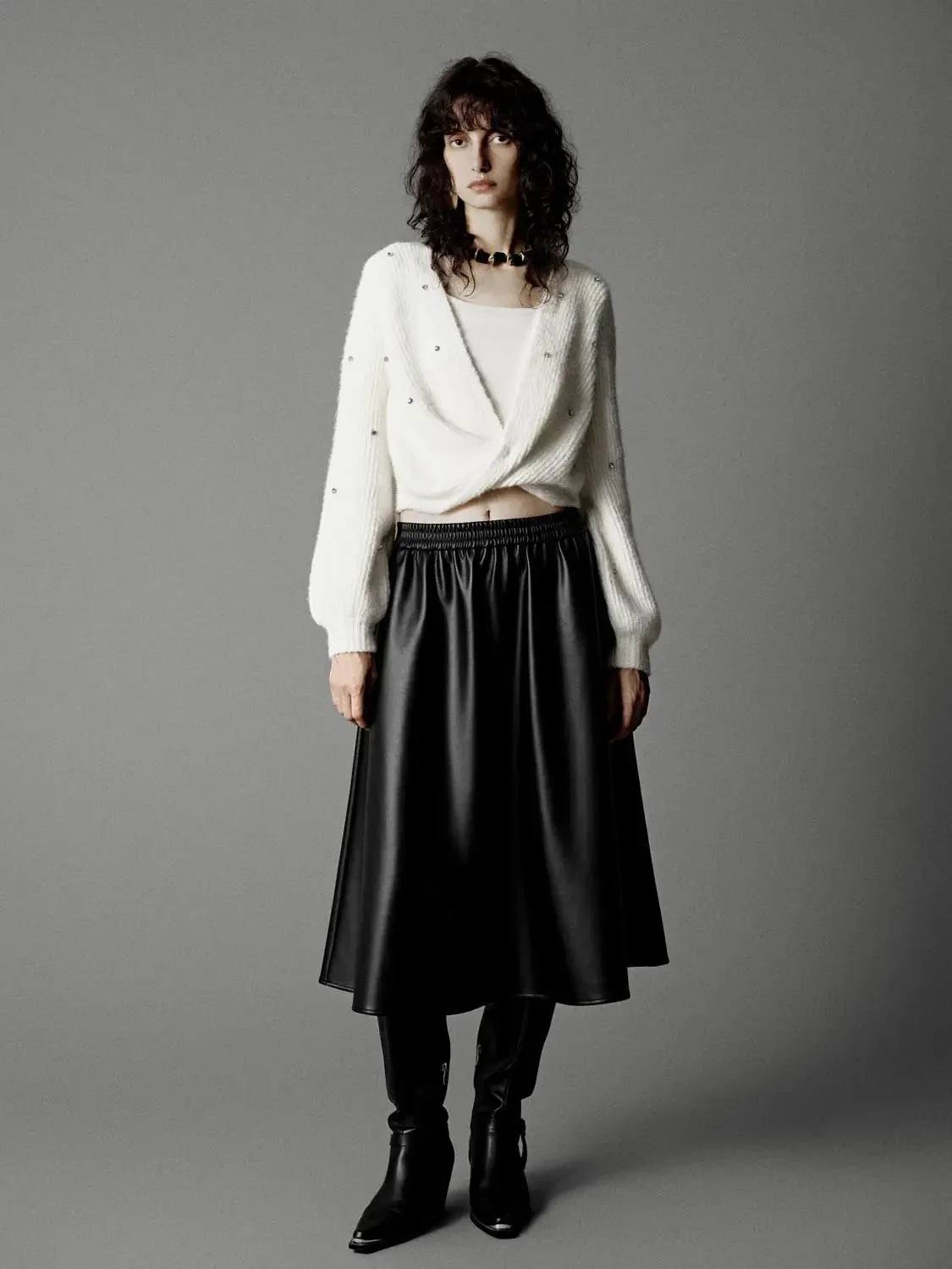 16161-twist-front-long-sleeve-knitted-t-shirts-4.webp Twist Front Long Sleeve Knitted T-Shirts