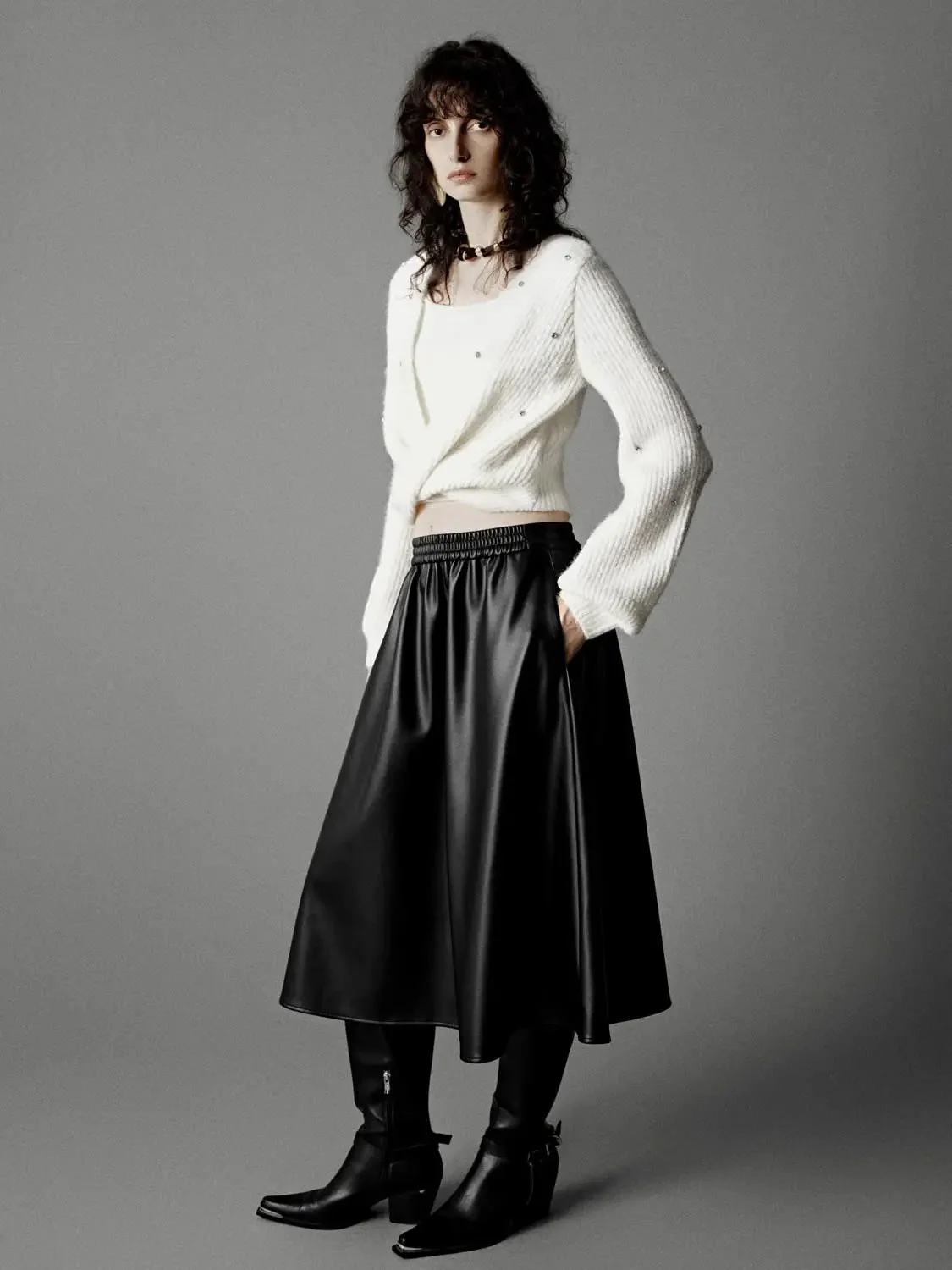 16161-twist-front-long-sleeve-knitted-t-shirts-5.webp Twist Front Long Sleeve Knitted T-Shirts