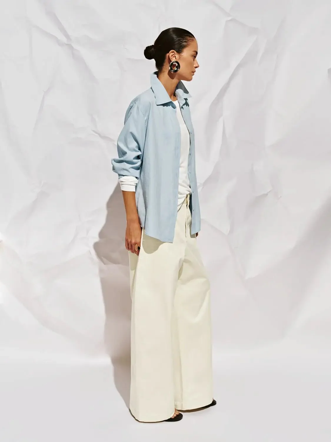 16183-crisp-white-button-up-minimalist-loose-fit-shirt-20.webp Crisp White Button Up Minimalist Loose Fit Shirt