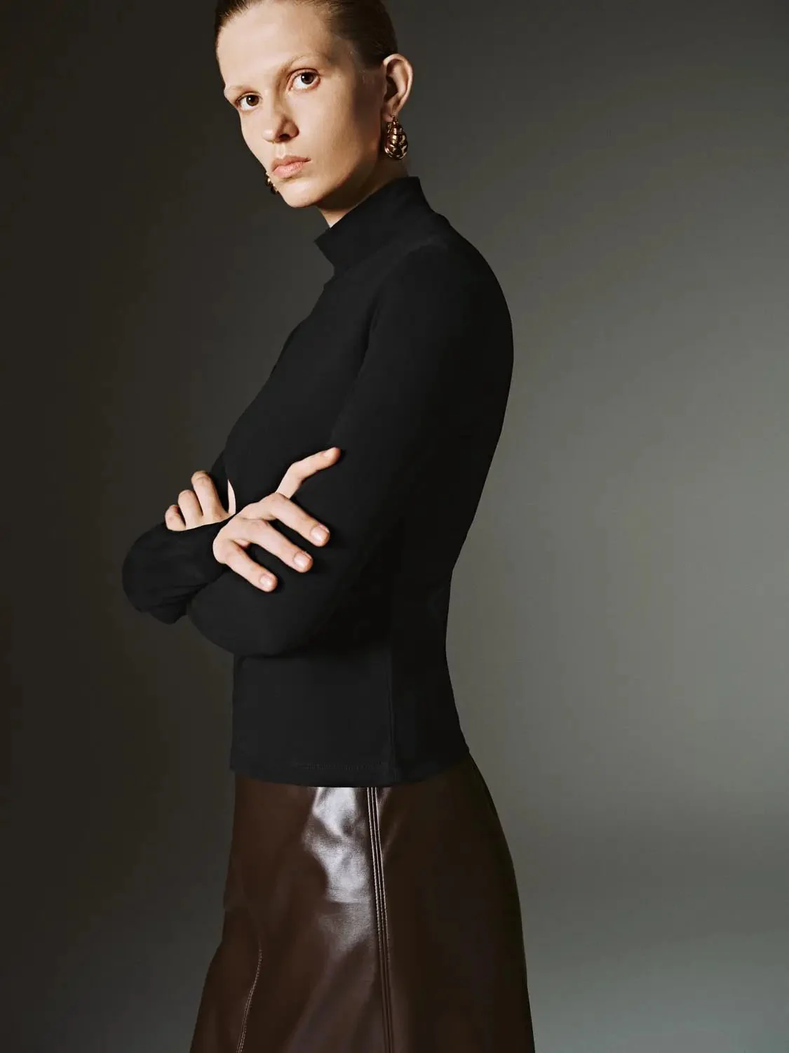 16202-classic-high-neck-wool-blend-long-sleeve-tshirts-2.webp Classic High Neck Wool Blend Long Sleeve TShirts