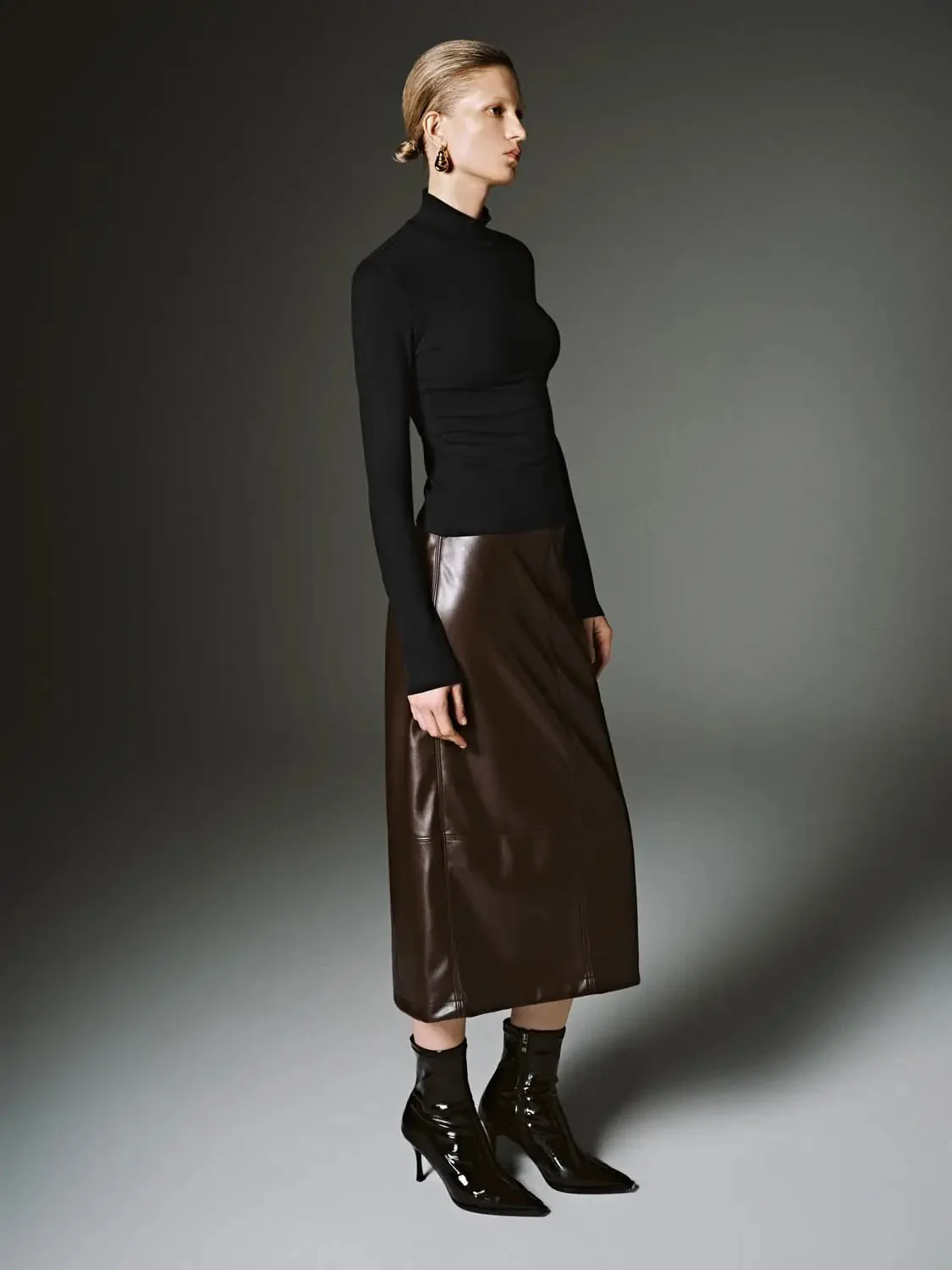 16202-classic-high-neck-wool-blend-long-sleeve-tshirts-5.webp Classic High Neck Wool Blend Long Sleeve TShirts