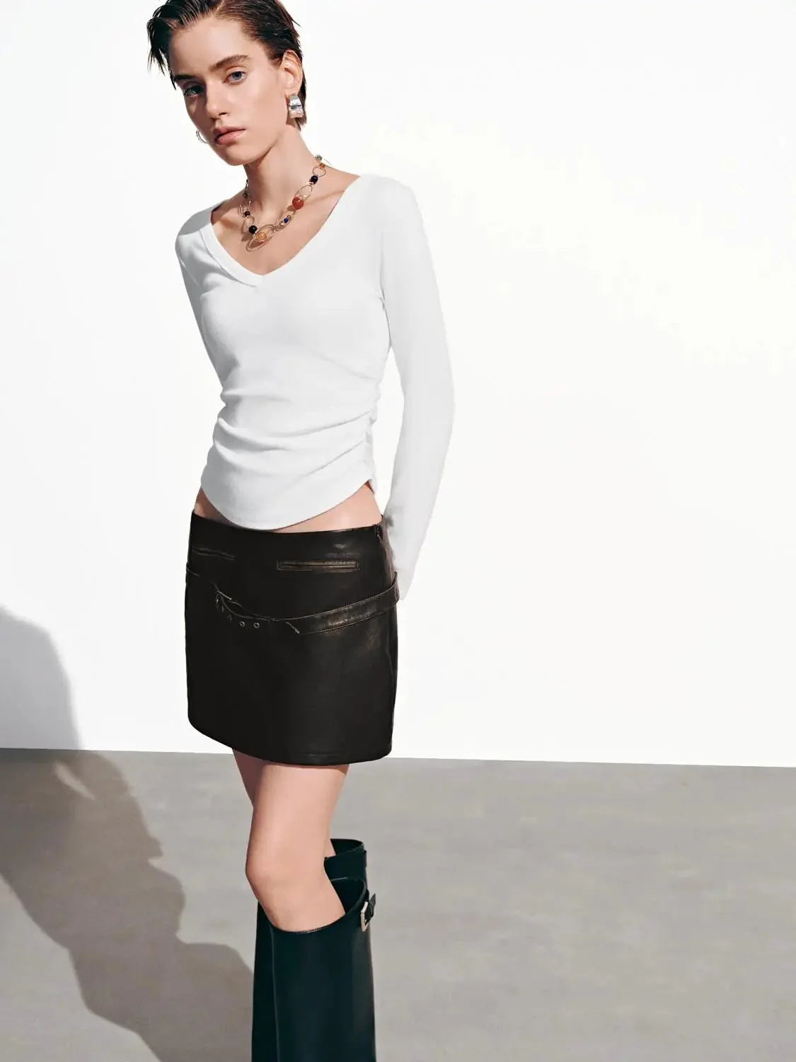 16246-cinch-waist-long-sleeve-cotton-blend-t-shirts-18.webp Cinch Waist Long Sleeve Cotton Blend T-Shirts
