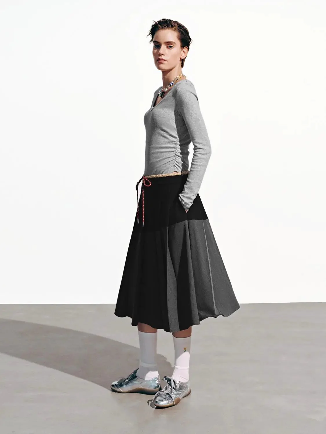 16246-cinch-waist-long-sleeve-cotton-blend-t-shirts-5.webp Cinch Waist Long Sleeve Cotton Blend T-Shirts