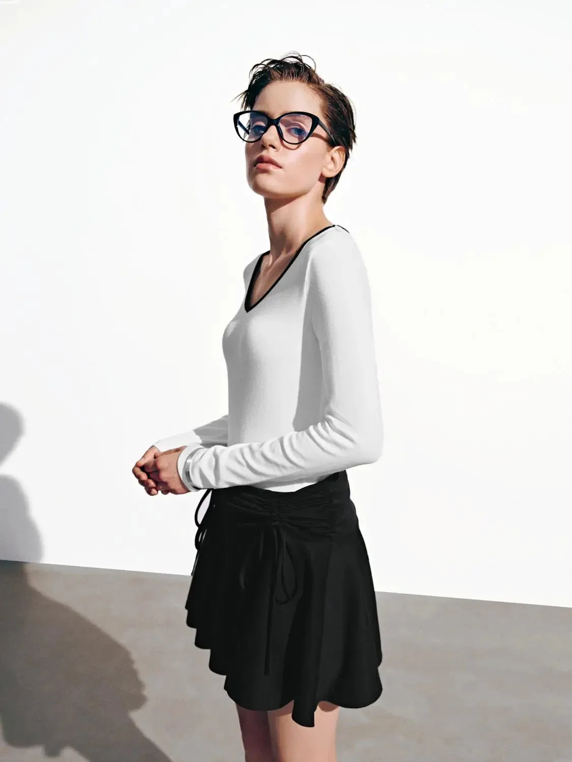 16263-contrast-trim-cotton-viscose-blend-long-sleeve-t-shirt-10.webp Contrast Trim Cotton Viscose Blend Long Sleeve T Shirt