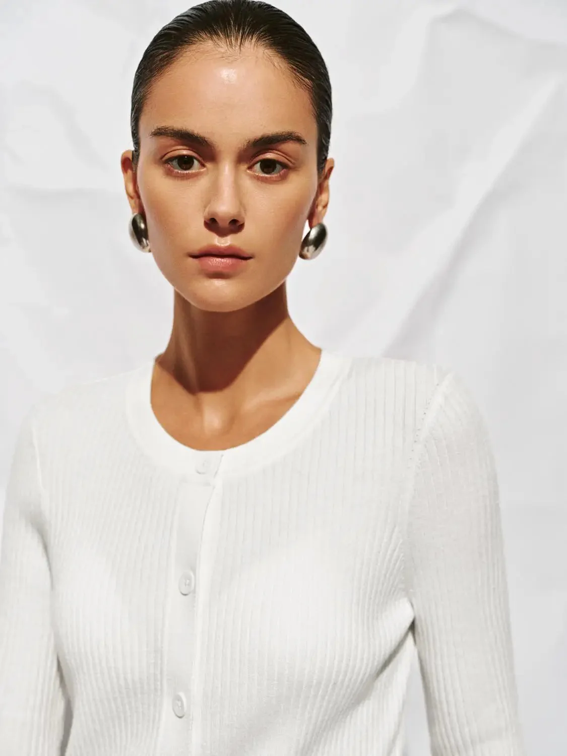 16280-crew-neck-button-up-knitted-cardigan-19.webp Crew Neck Button Up Knitted Cardigan