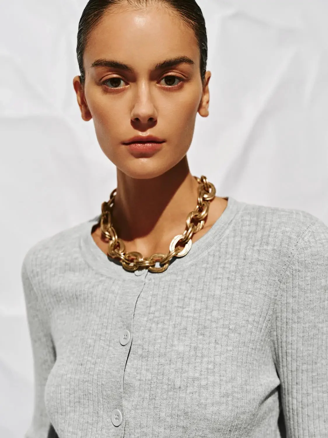16280-crew-neck-button-up-knitted-cardigan-27.webp Crew Neck Button Up Knitted Cardigan