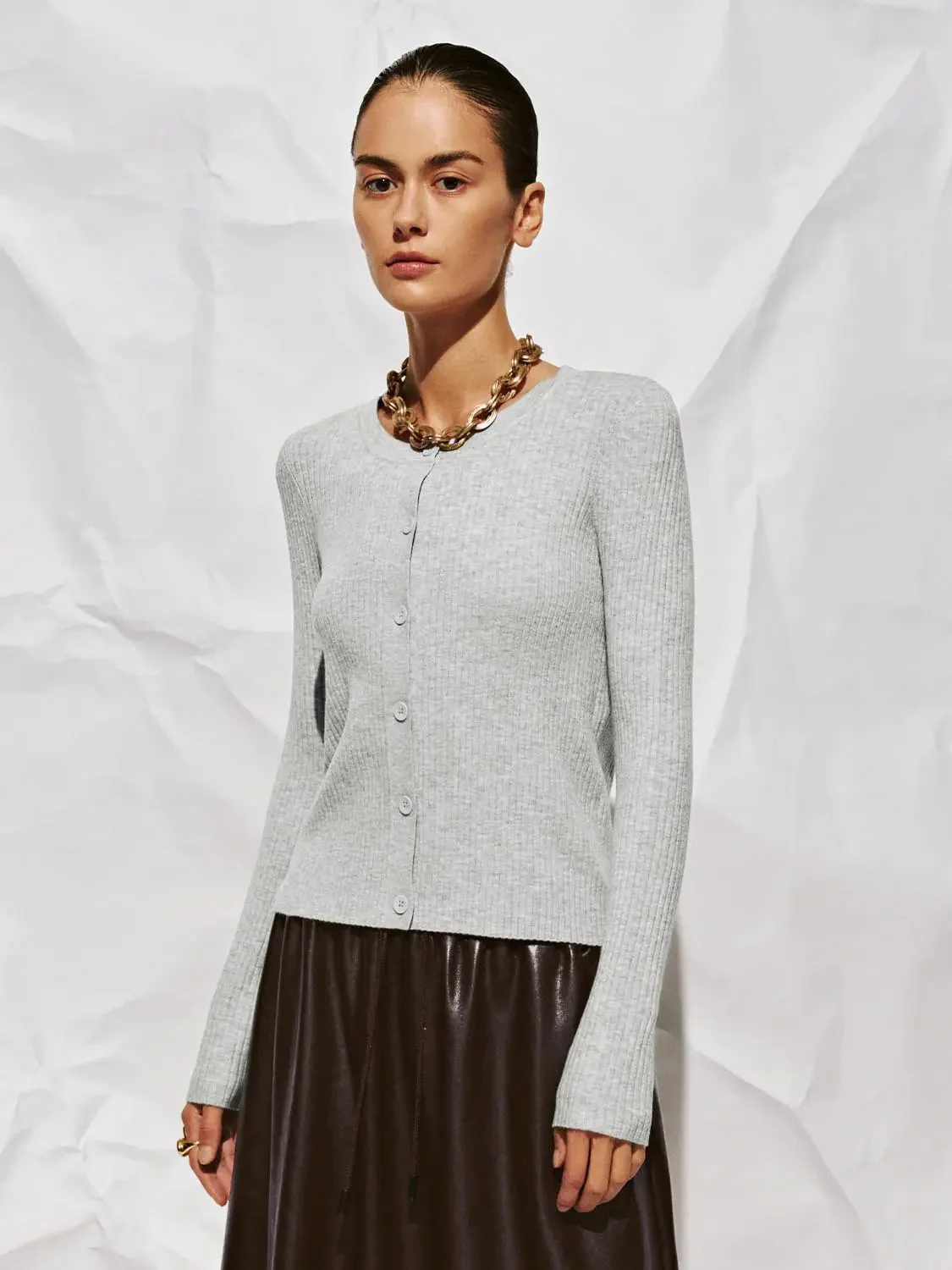 16280-crew-neck-button-up-knitted-cardigan-36.webp Crew Neck Button Up Knitted Cardigan