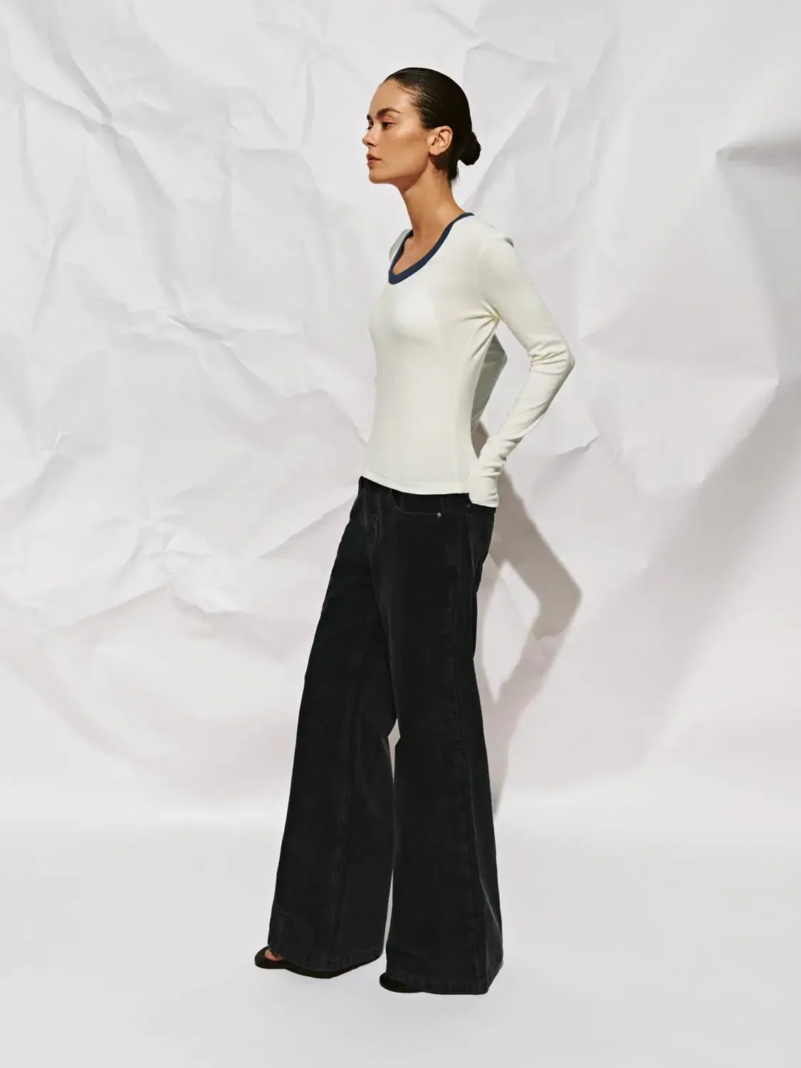 16380-scoop-neck-long-sleeve-viscose-blend-knit-t-shirts-21.webp Scoop Neck Long Sleeve Viscose Blend Knit T Shirts