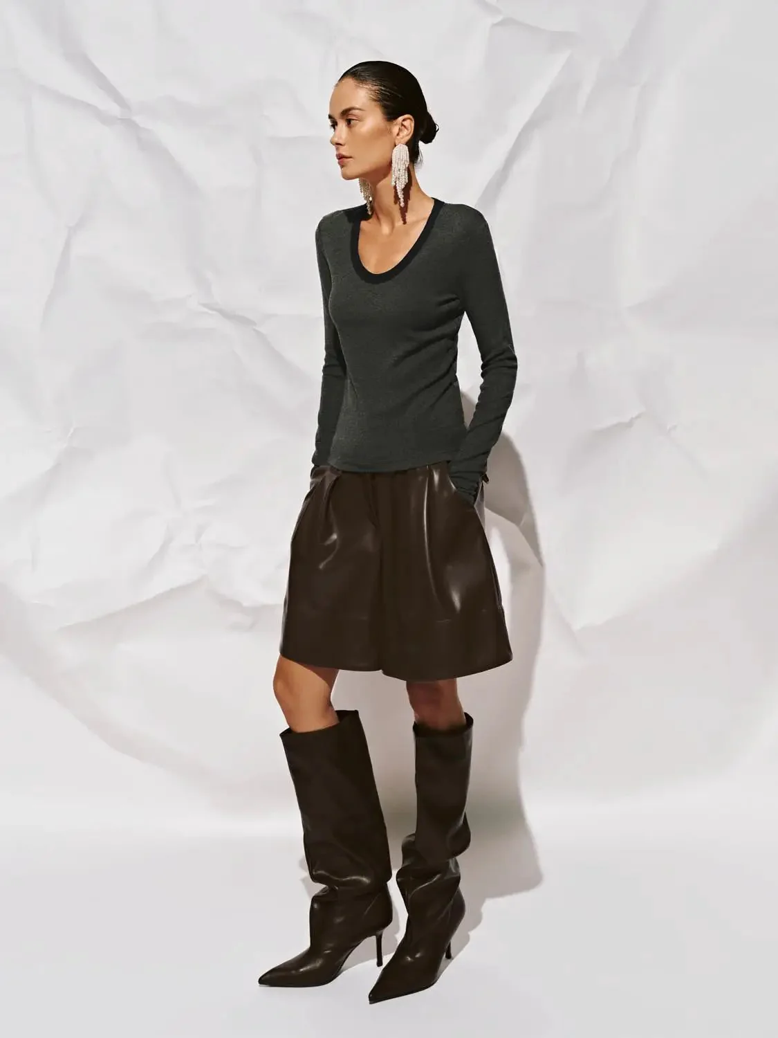 16380-scoop-neck-long-sleeve-viscose-blend-knit-t-shirts-28.webp Scoop Neck Long Sleeve Viscose Blend Knit T Shirts