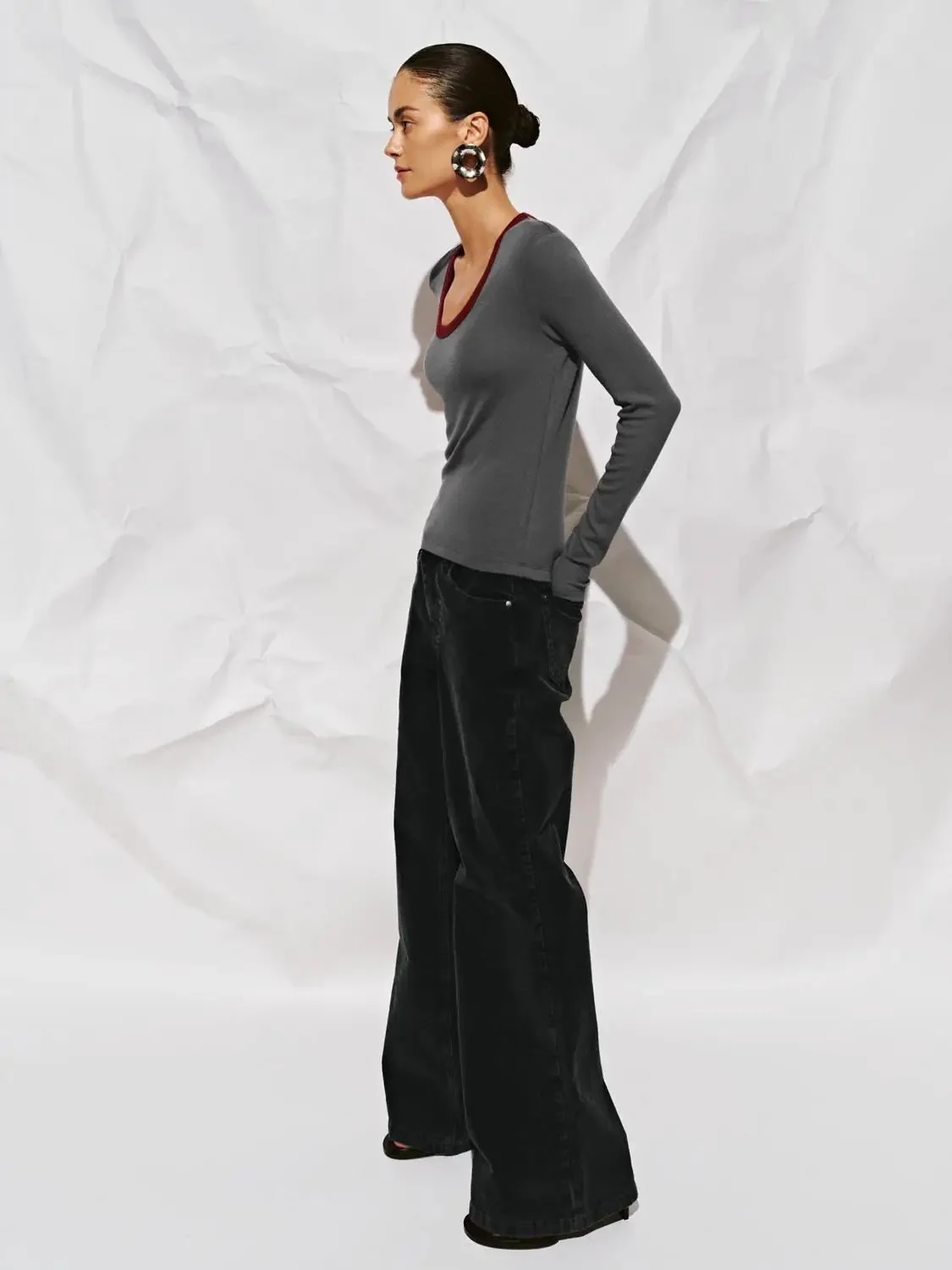 16380-scoop-neck-long-sleeve-viscose-blend-knit-t-shirts-5.webp Scoop Neck Long Sleeve Viscose Blend Knit T Shirts