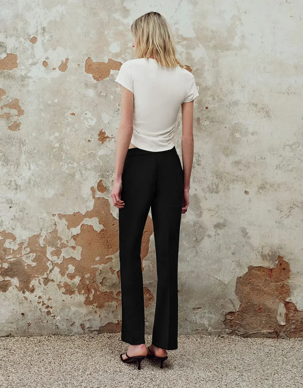 16530-essential-ruched-square-cut-collar-cotton-t-shirt-22.webp Essential Ruched Square-Cut Collar Cotton T Shirt