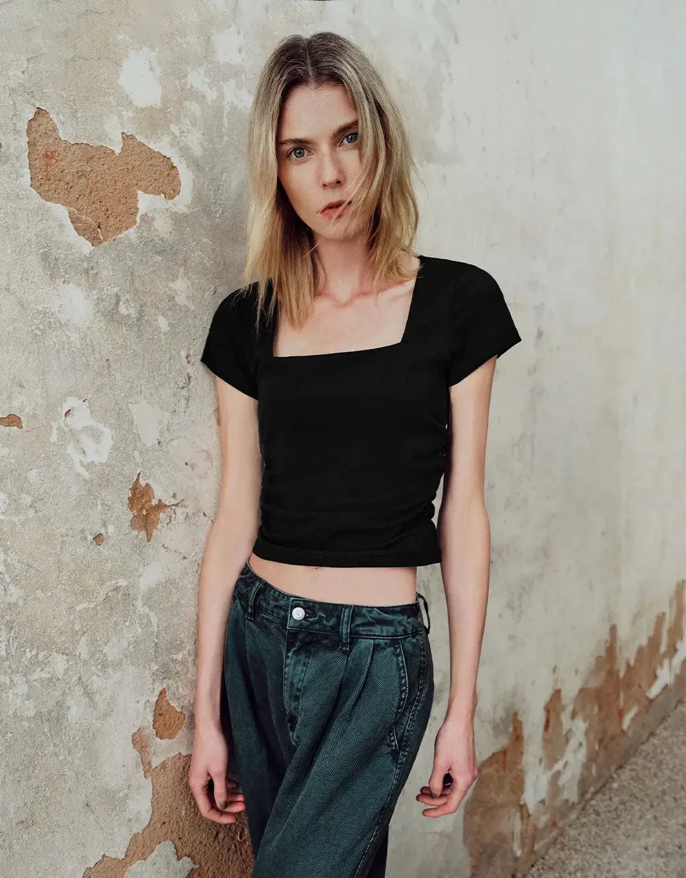 16530-essential-ruched-square-cut-collar-cotton-t-shirt-33.webp Essential Ruched Square-Cut Collar Cotton T Shirt
