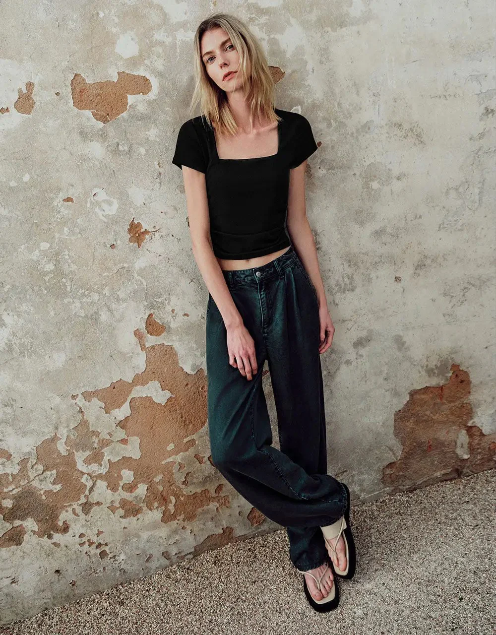 16530-essential-ruched-square-cut-collar-cotton-t-shirt-39.webp Essential Ruched Square-Cut Collar Cotton T Shirt