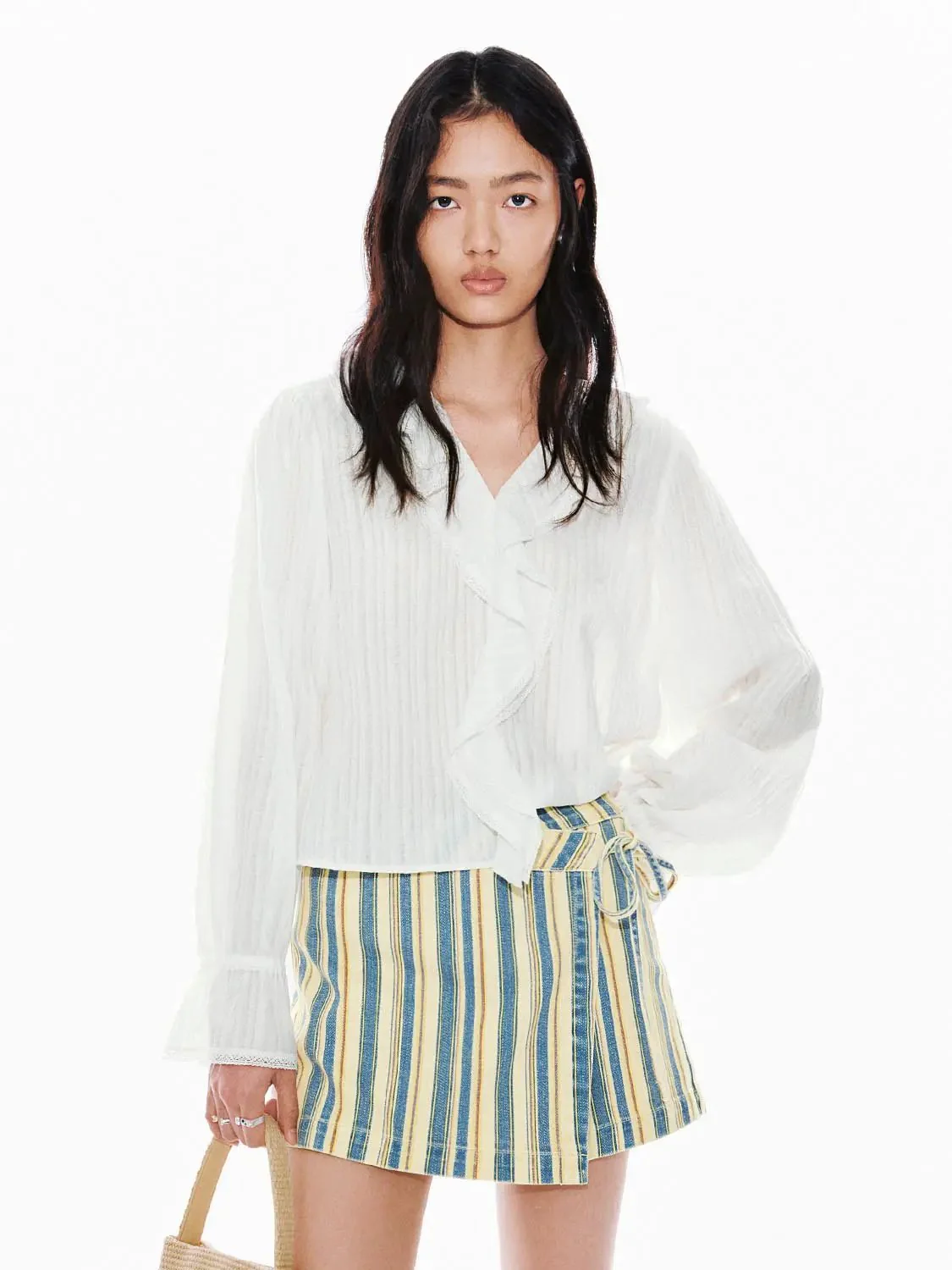 16634-v-neck-ruffle-collar-contrast-striped-shirts-1.webp V-Neck Ruffle Collar Contrast Striped Shirts