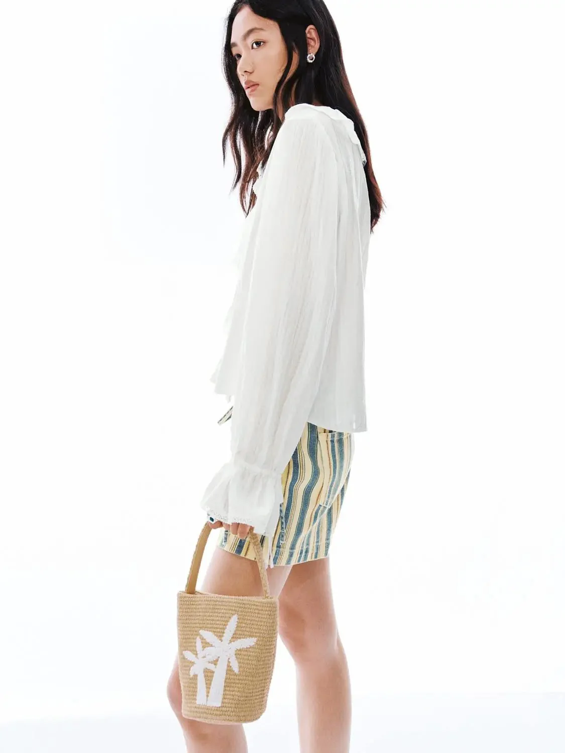 16634-v-neck-ruffle-collar-contrast-striped-shirts-2.webp V-Neck Ruffle Collar Contrast Striped Shirts