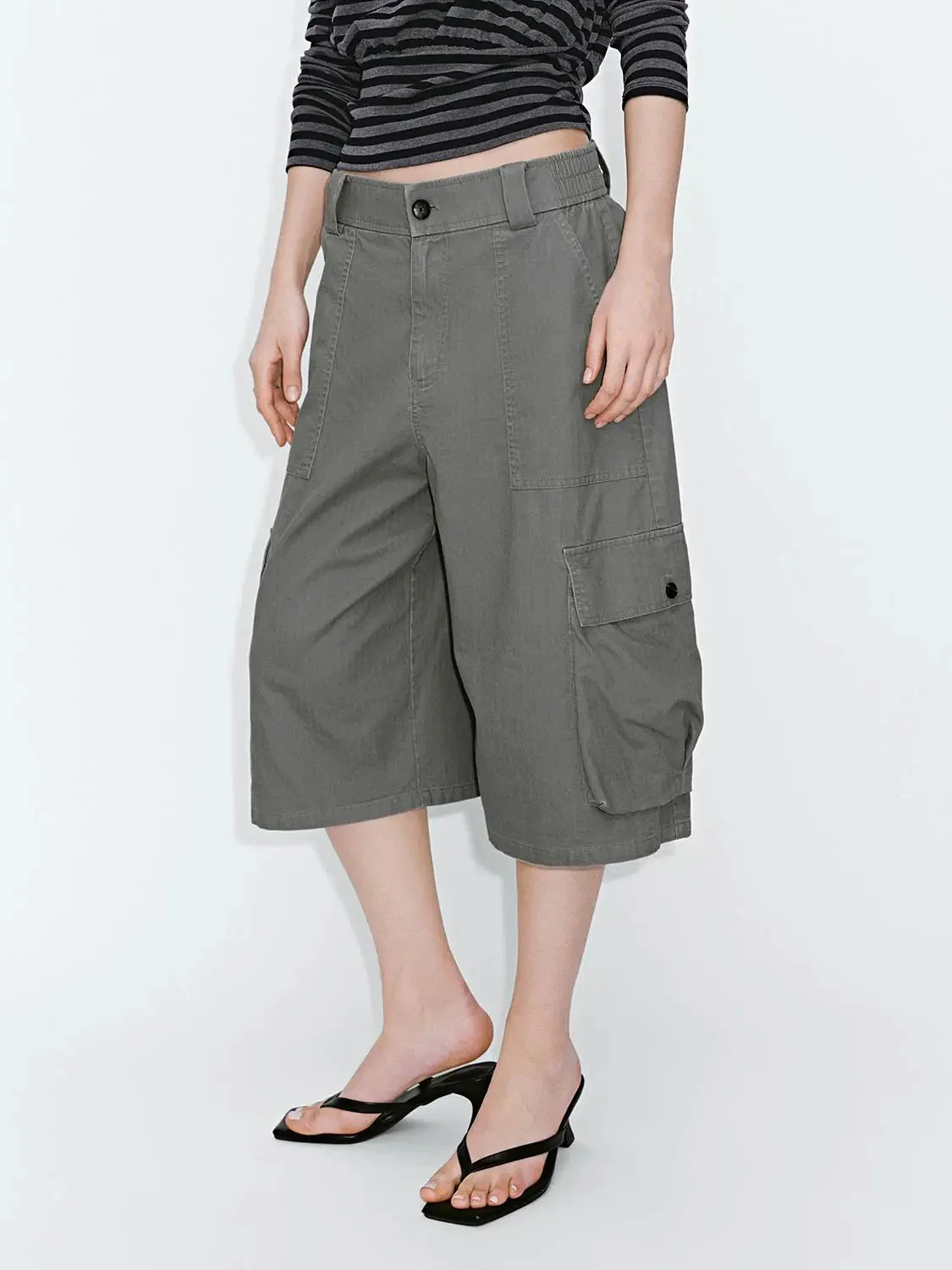 16699-flap-pocket-cargo-shorts-3.webp Flap Pocket Cargo Shorts