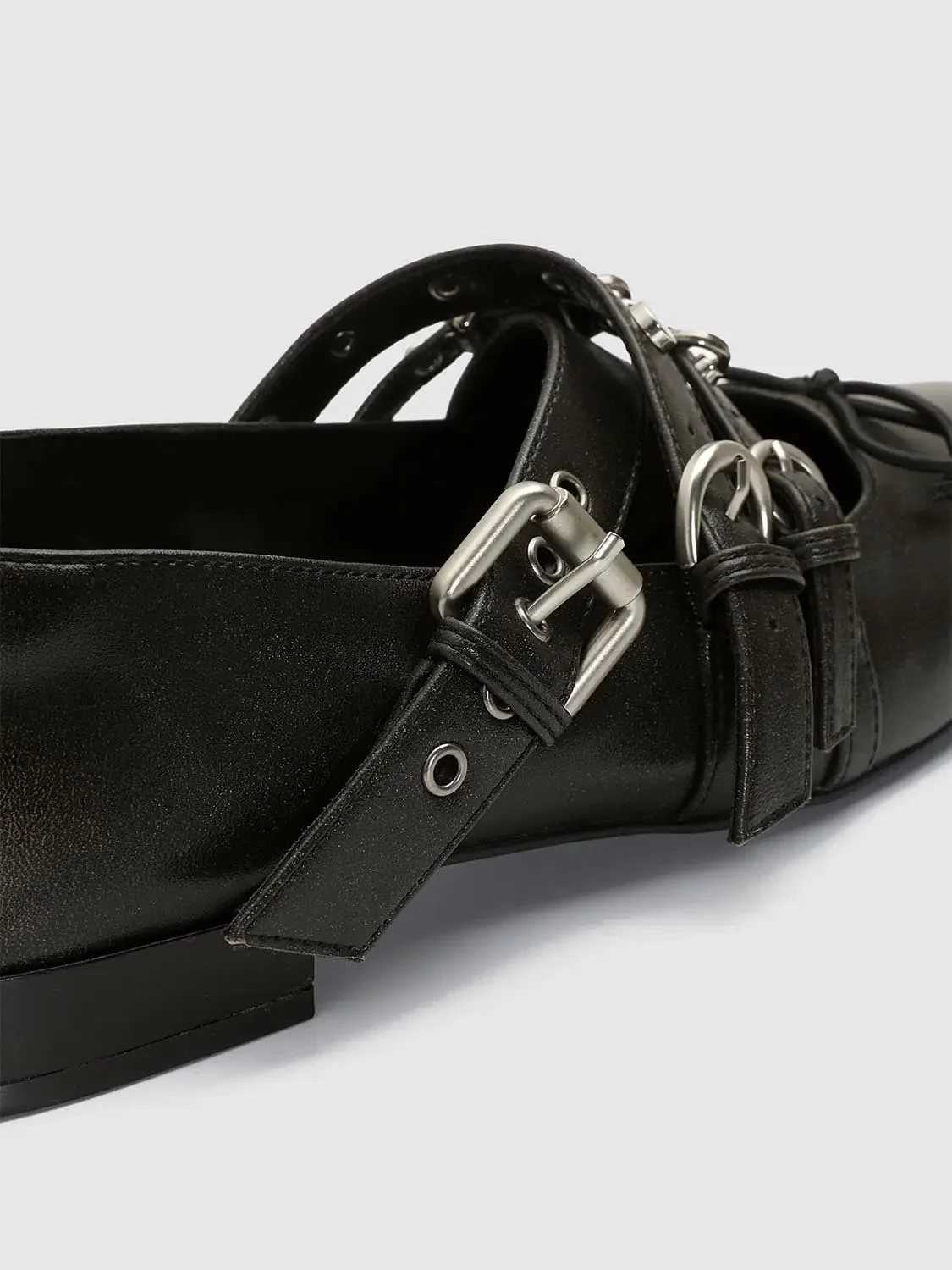 16715-buckle-detail-ballet-flat-pumps-6.webp Buckle Detail Ballet Flat Pumps