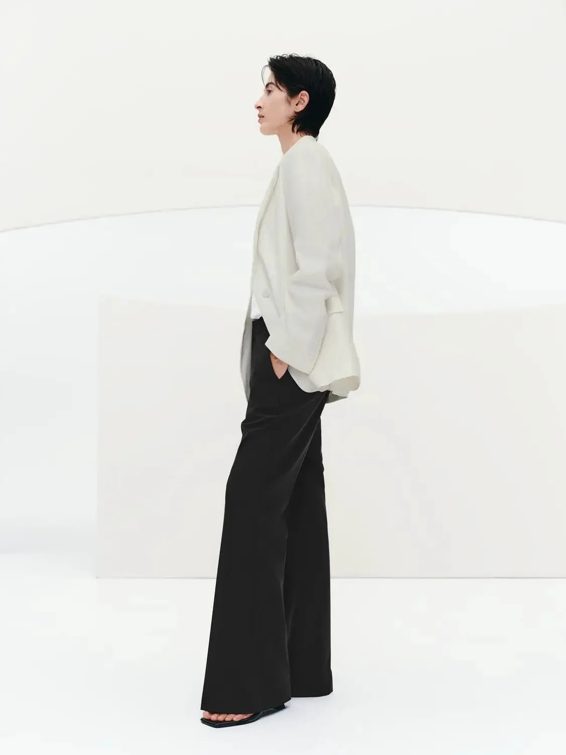 16757-tailored-flare-leg-pants-7.webp Tailored Flare Leg Pants