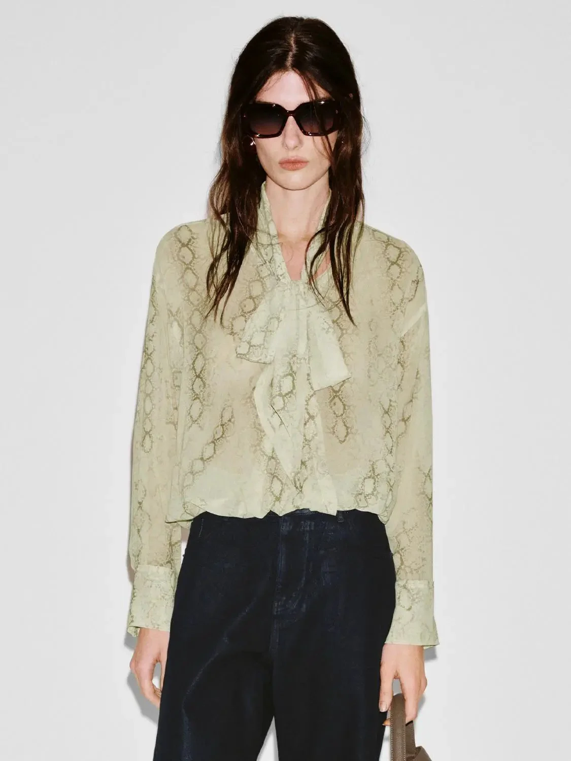 16764-scarf-neck-snake-print-overhead-shirts-1.webp Scarf Neck Snake Print Overhead Shirts