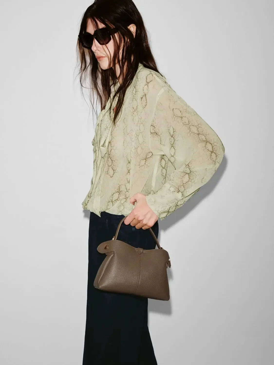 16764-scarf-neck-snake-print-overhead-shirts-2.webp Scarf Neck Snake Print Overhead Shirts