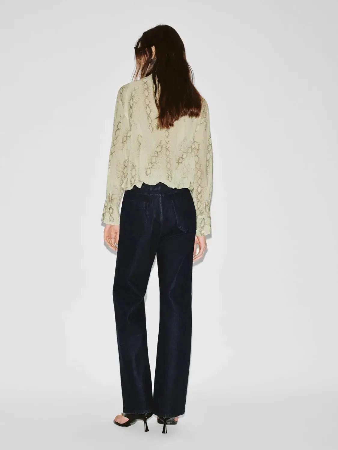 16764-scarf-neck-snake-print-overhead-shirts-6.webp Scarf Neck Snake Print Overhead Shirts