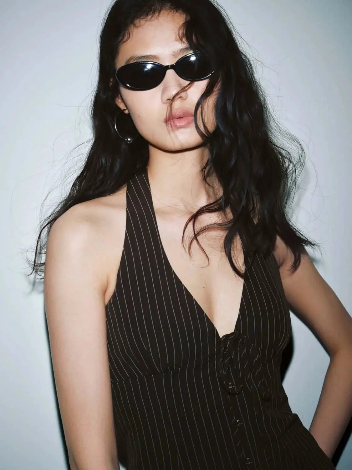 16770-halter-neck-sleeveless-skinny-fit-shirts-3.webp Halter Neck Sleeveless Skinny-Fit Shirts