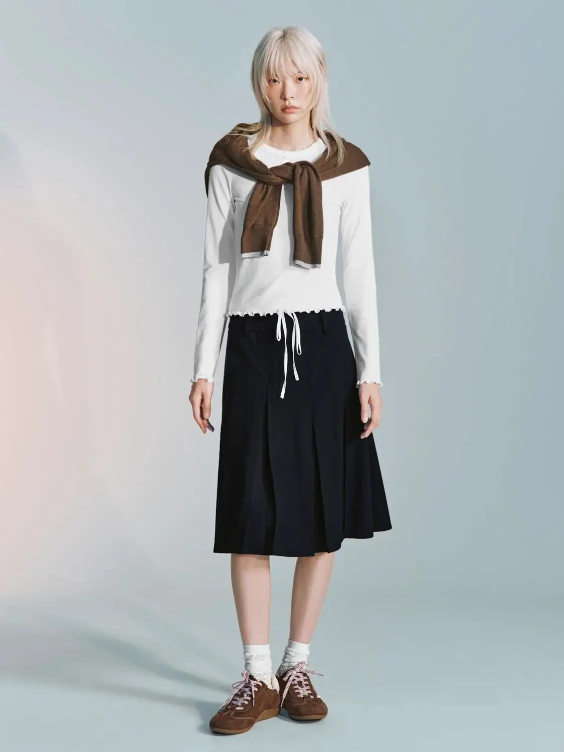 16783-contrast-trim-drawstring-pleated-a-line-mini-skirts-15.webp Contrast Trim Drawstring Pleated A-Line Mini Skirts