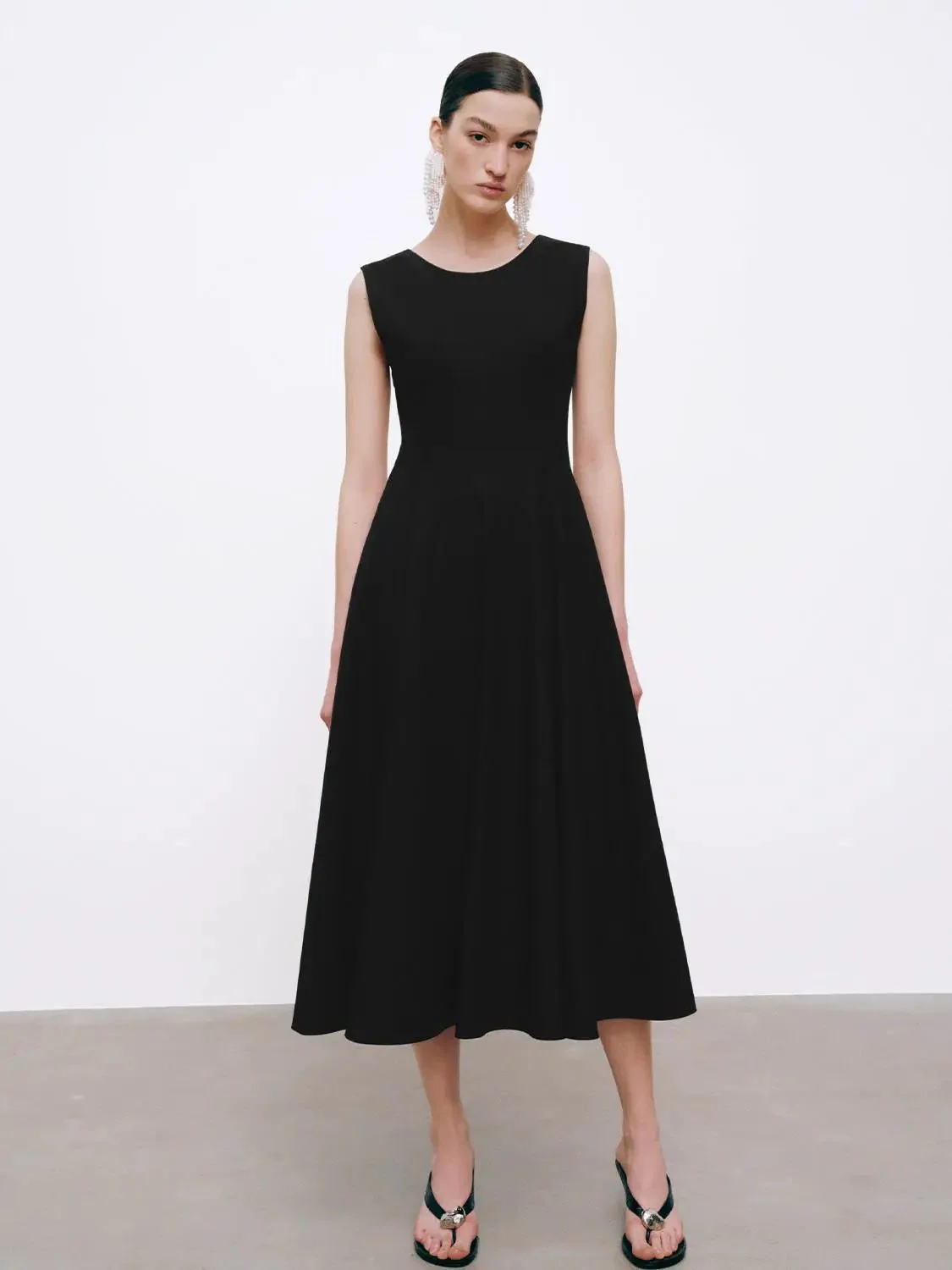 Elegant A-Line Sleeveless Midi Soft Blend Crew Neck Dresses
