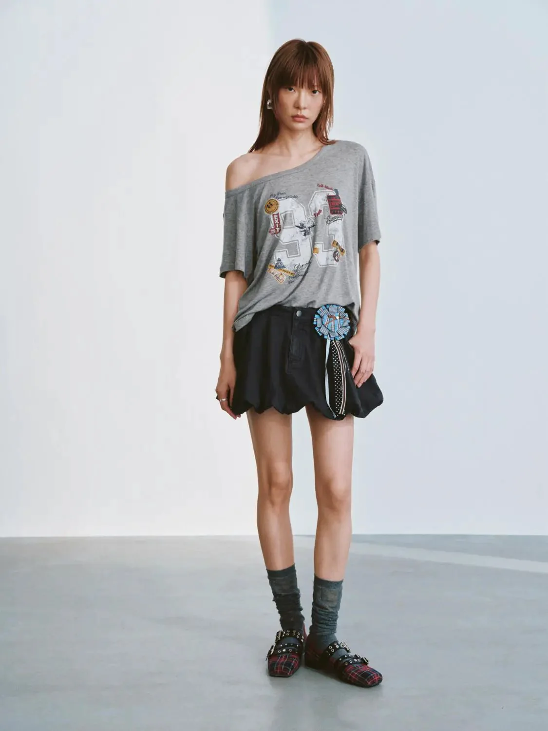 1683-lyocell-wool-blend-one-shoulder-loose-fit-t-shirt-4.webp Lyocell Wool Blend One Shoulder Loose Fit T Shirt