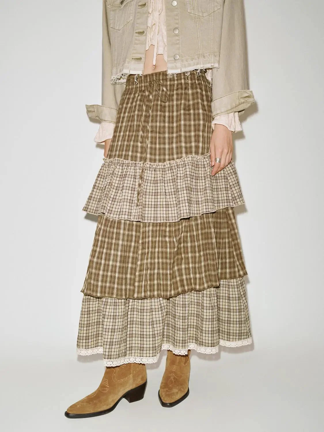 16842-ruffle-trim-contrast-check-tiered-a-line-midi-skirts-3.webp Ruffle Trim Contrast Check Tiered A-Line Midi Skirts