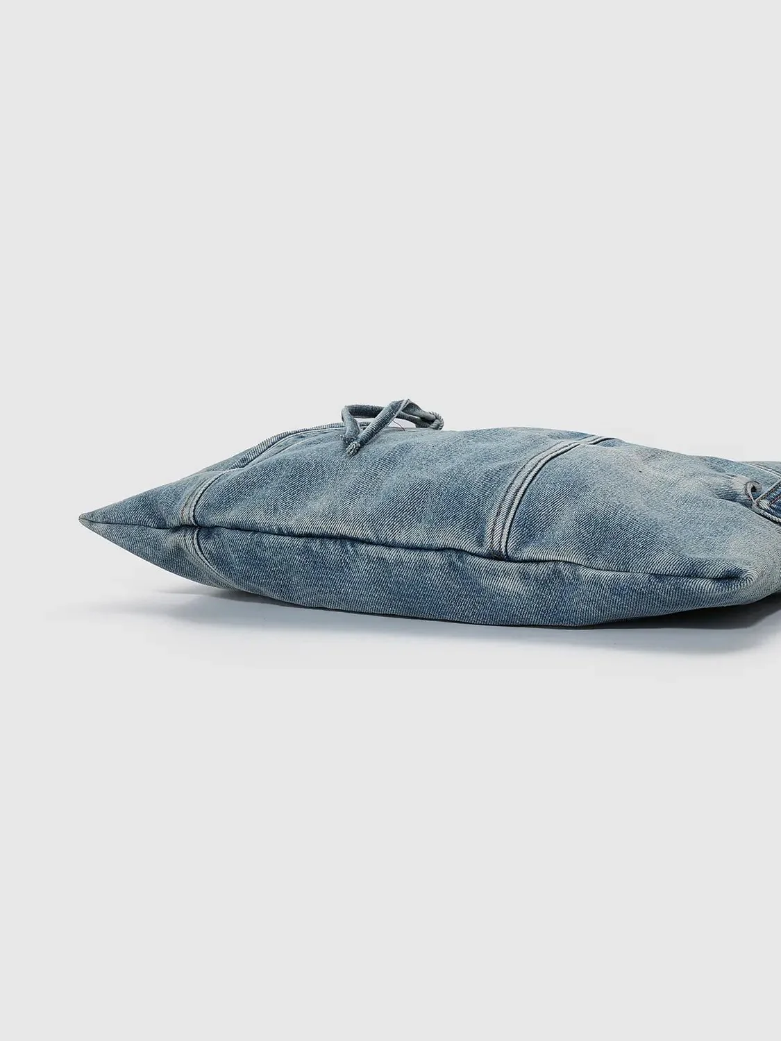 16883-denim-shoulder-bags-5.webp Denim Shoulder Bags