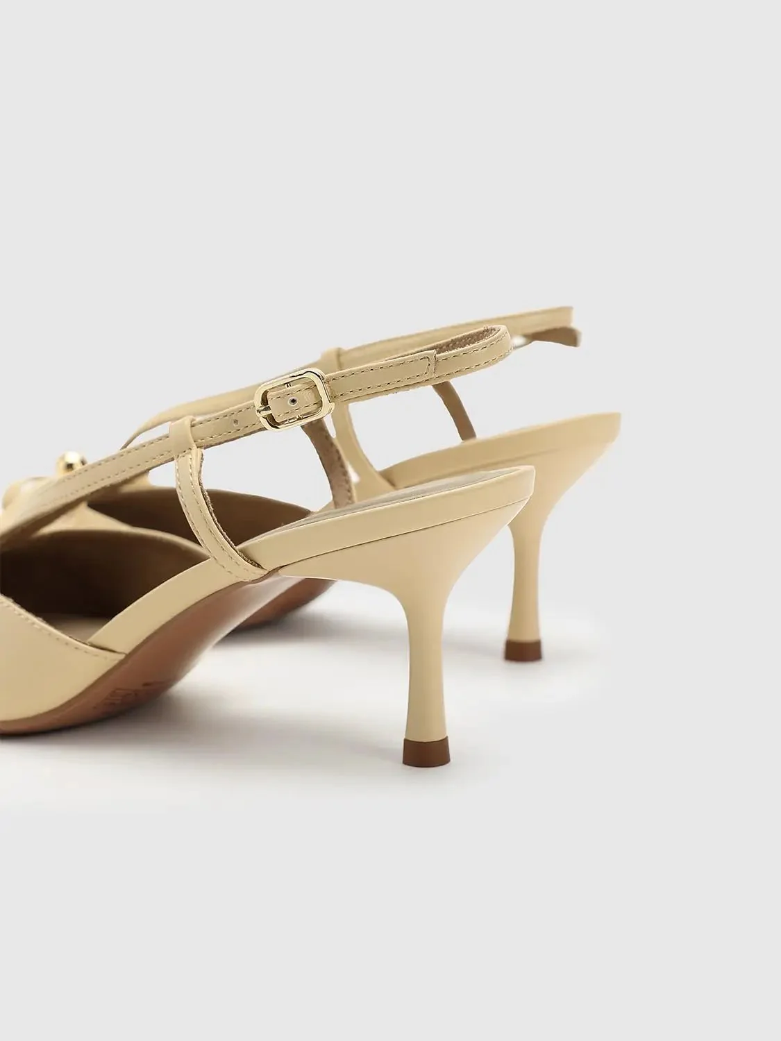 Bow Detail Point Toe Heeled Slingbacks