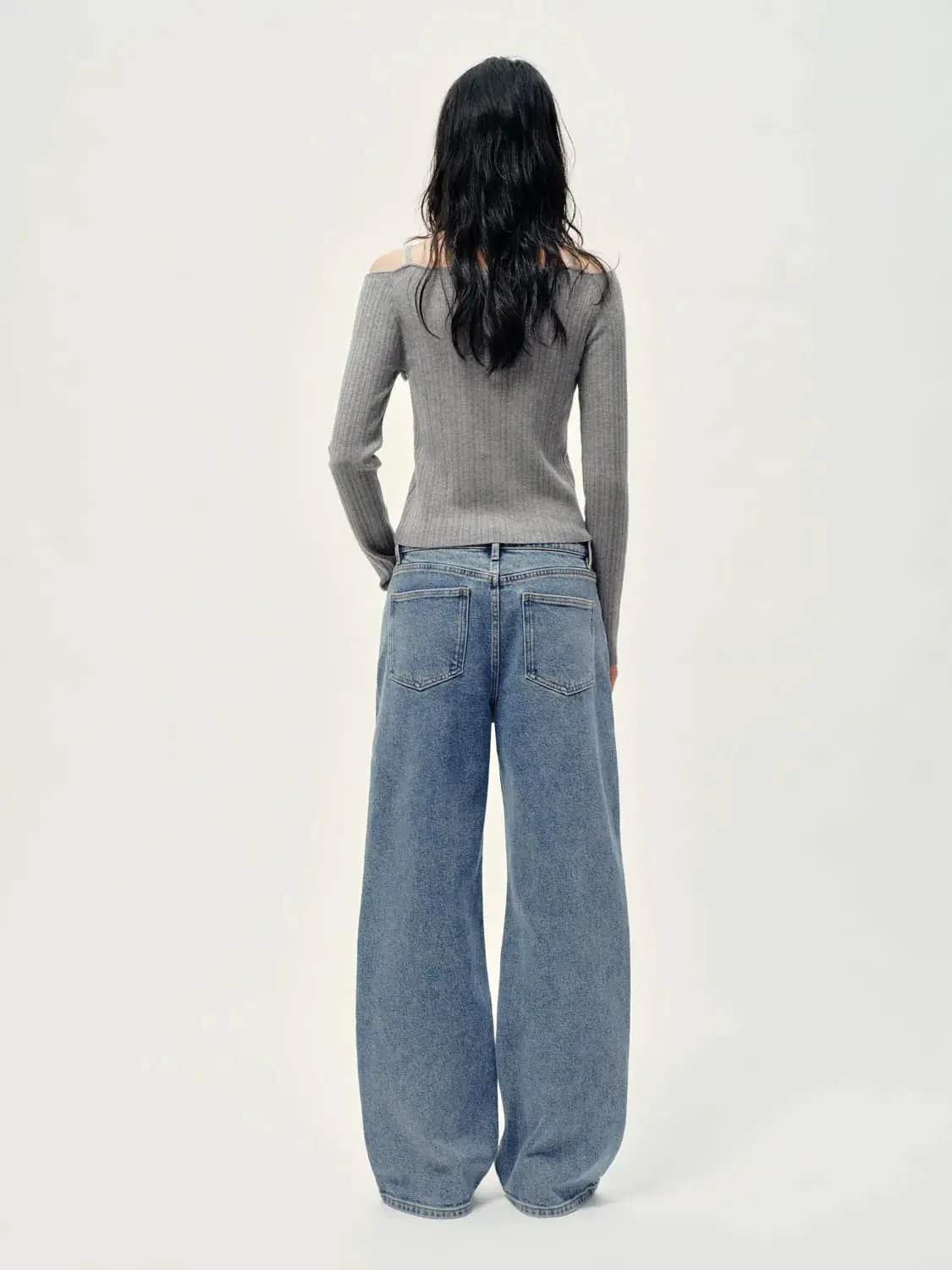 17024-bow-detail-off-shoulder-long-sleeve-knitted-t-shirts-6.webp Bow Detail Off Shoulder Long Sleeve Knitted T-Shirts