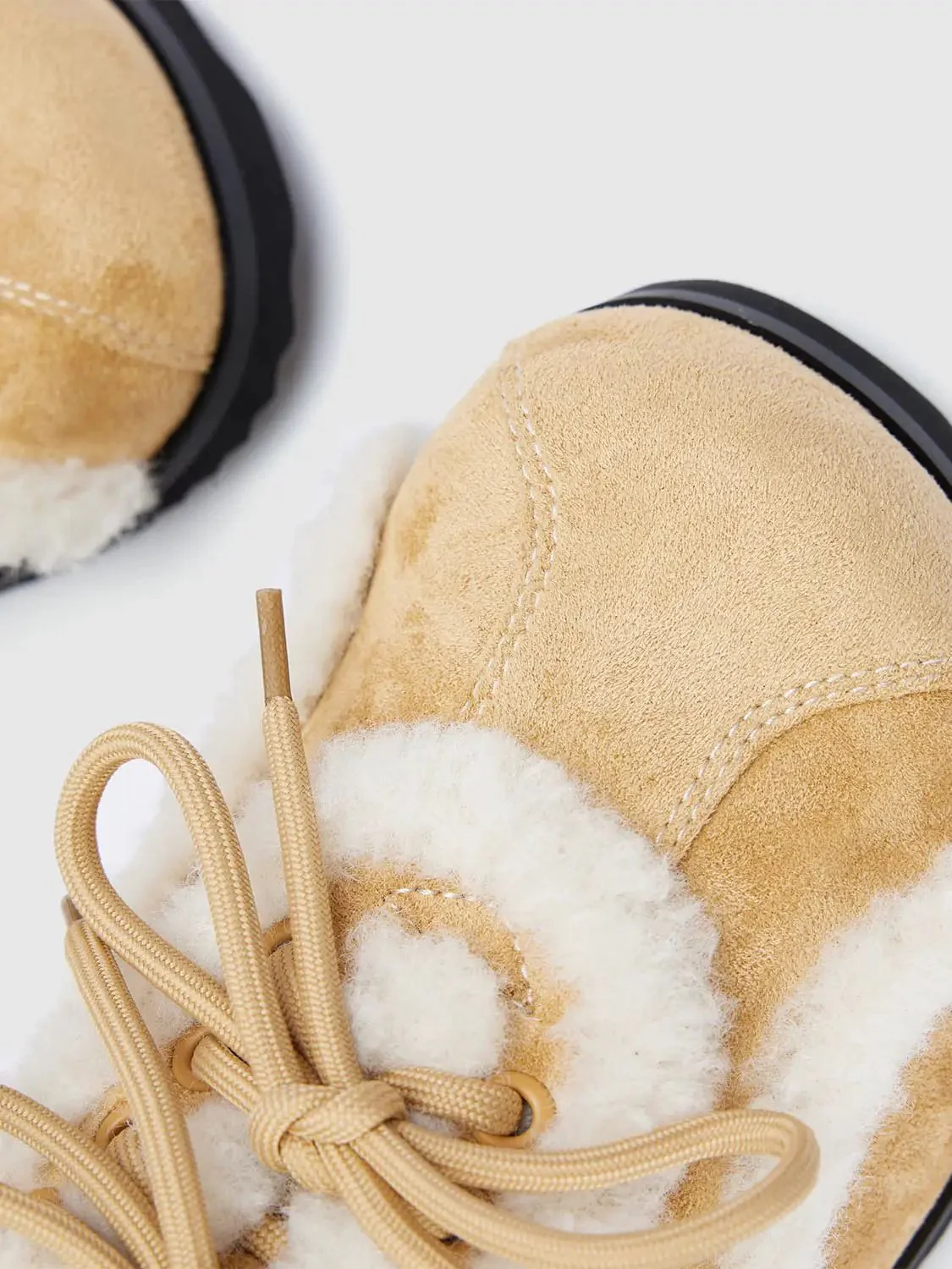 17040-fleece-sneaker-mules-slippers-5.webp Fleece Sneaker Mules Slippers