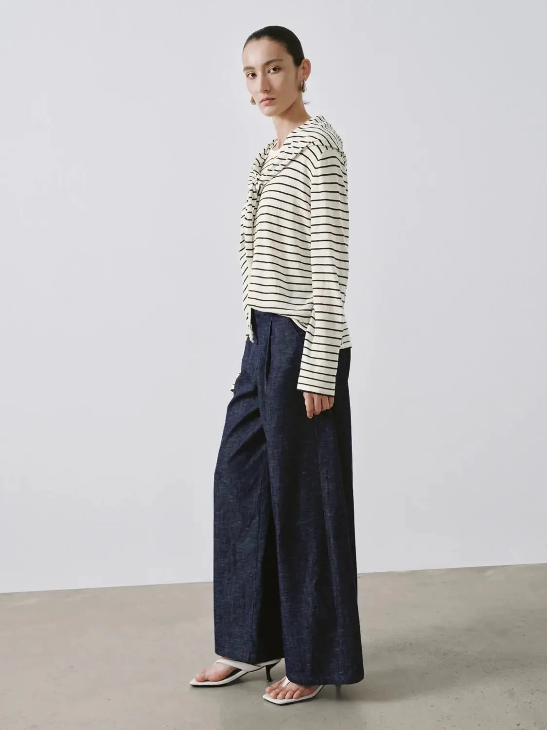 17066-shawl-detail-striped-long-sleeve-knitted-t-shirts-5.webp Shawl Detail Striped Long Sleeve Knitted T-Shirts