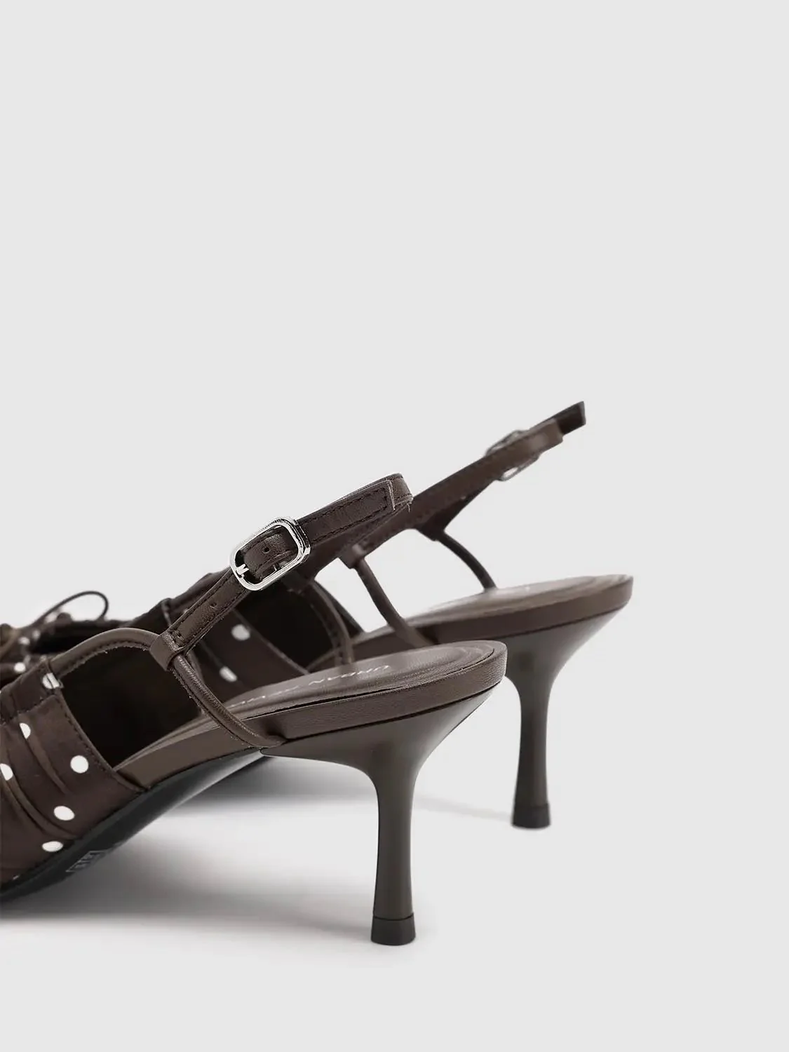 17072-polka-dot-pointed-heeled-slingbacks-6.webp Polka Dot Pointed Heeled Slingbacks