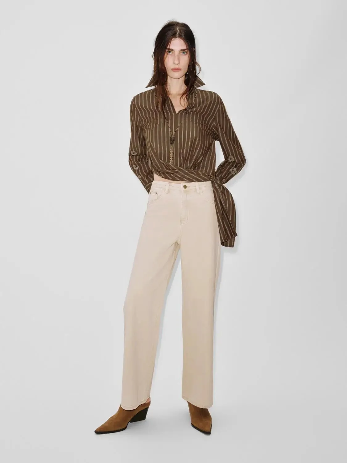 17108-striped-contrast-tie-front-overhead-shirts-4.webp Striped Contrast Tie-Front Overhead Shirts