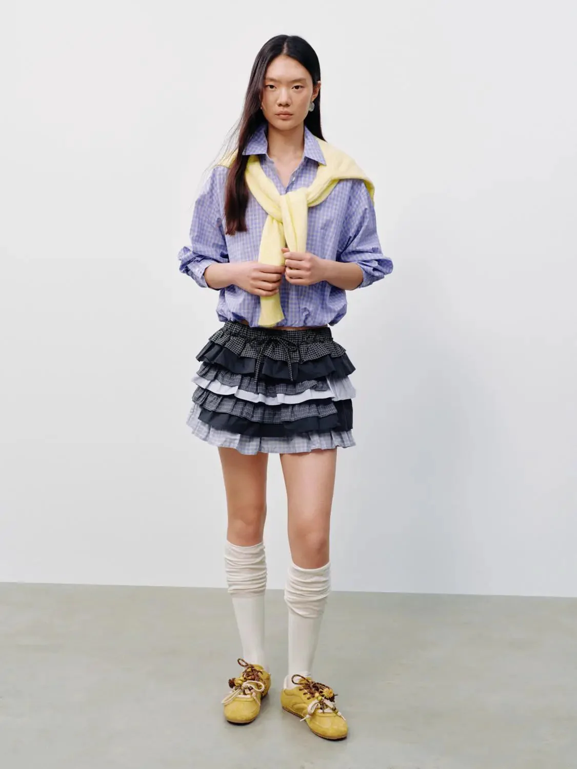 17147-drawstring-contrast-check-tiered-ruffle-a-line-mini-skirts-7.webp Drawstring Contrast Check Tiered Ruffle A-Line Mini Skirts