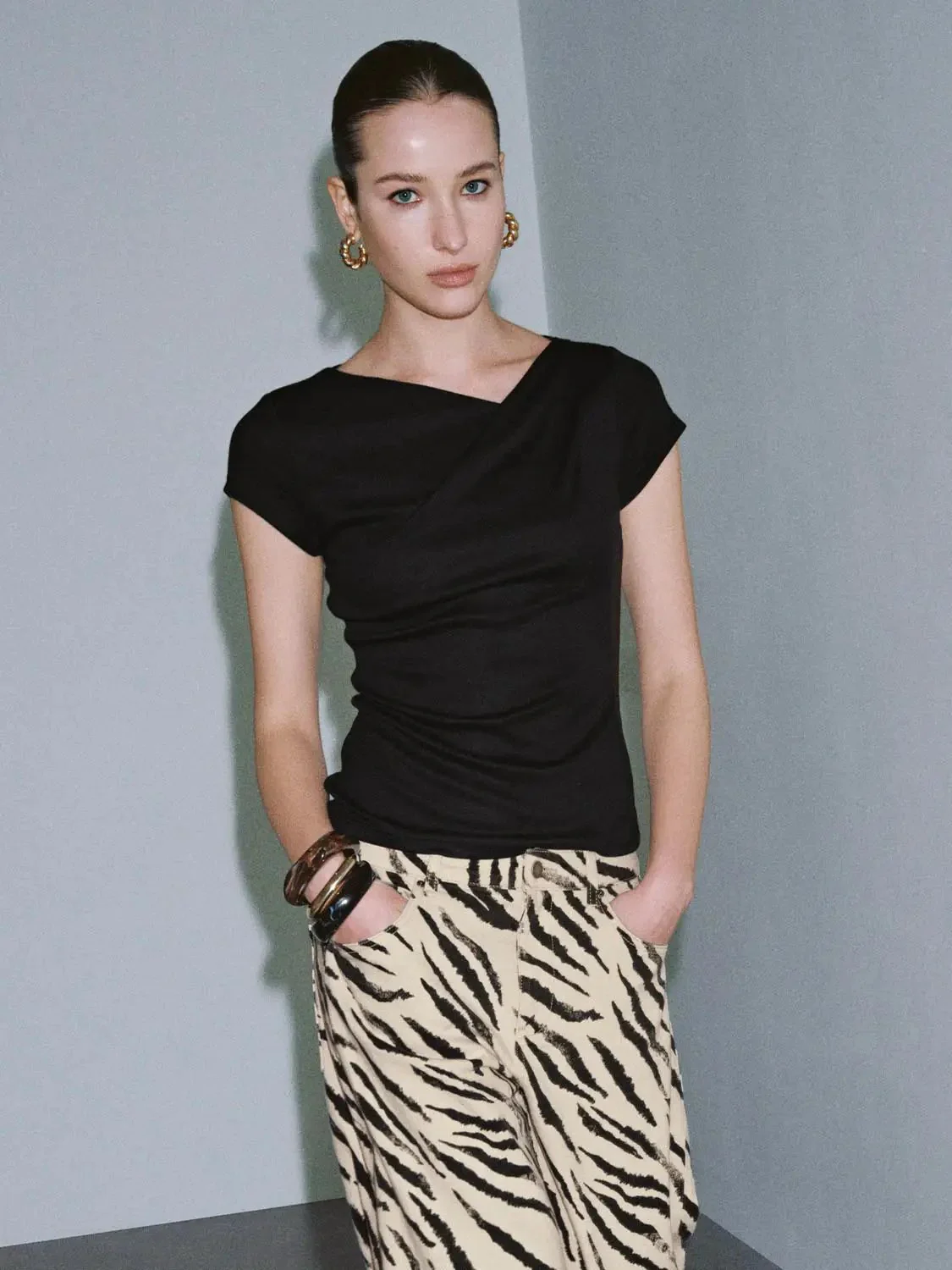1716-minimalist-asymmetric-neck-capped-sleeve-t-shirt-1.webp Minimalist Asymmetric Neck Capped Sleeve T Shirt
