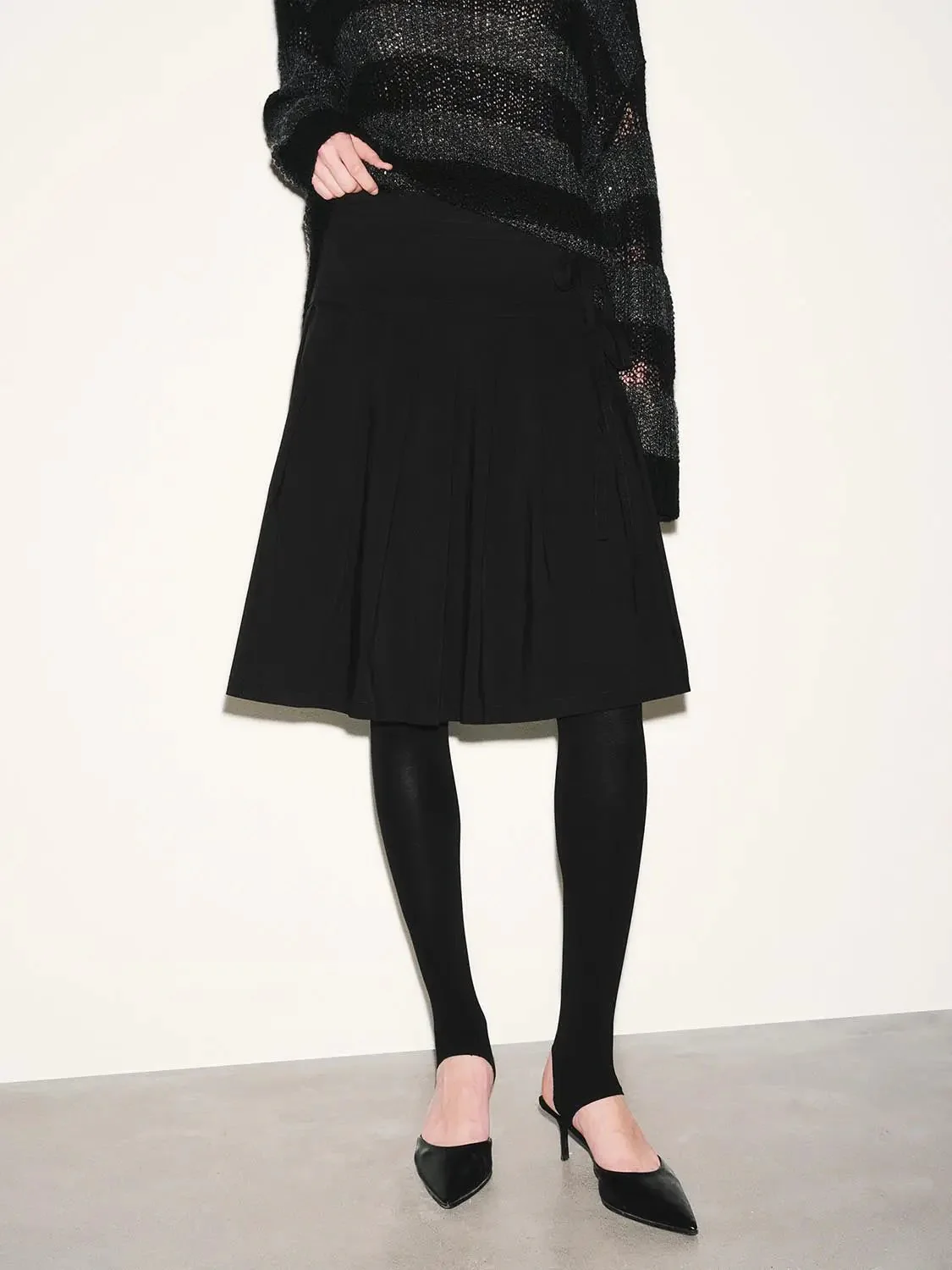 17161-high-waist-pleated-a-line-midi-skirts-1.webp High-Waist Pleated A-Line Midi Skirts