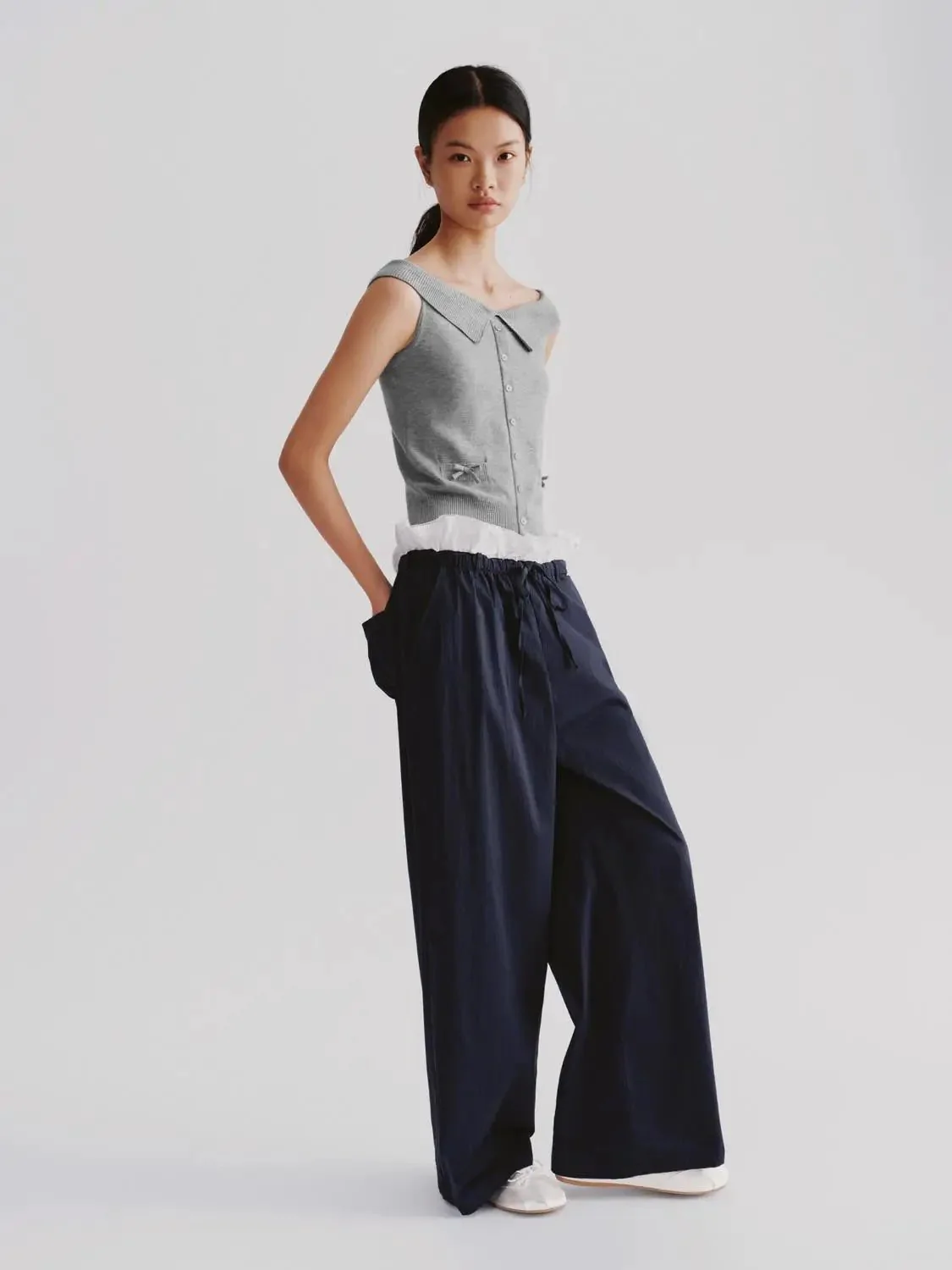17175-cotton-knit-boat-neck-button-detail-sleeveless-t-shirts-5.webp Cotton Knit Boat Neck Button Detail Sleeveless T-Shirts