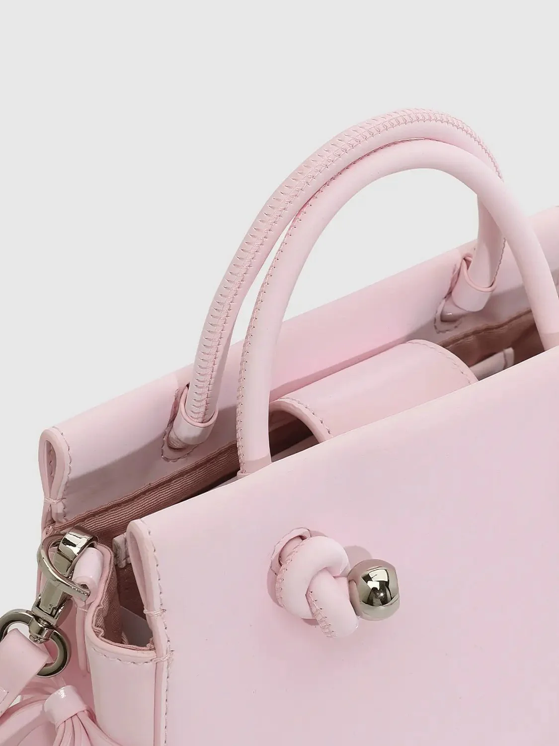17181-faux-leather-bow-detail-handle-shoulder-bags-13.webp Faux Leather Bow Detail Handle Shoulder Bags