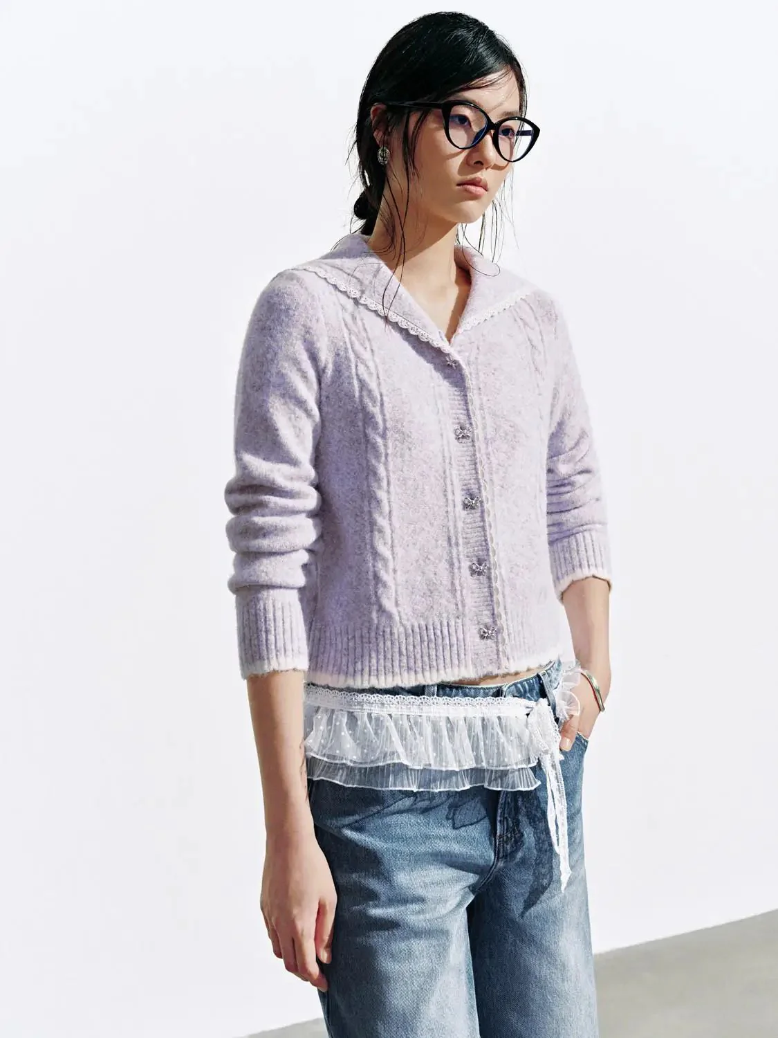 17198-collared-lace-trim-knitted-cardigans-2.webp Collared Lace Trim Knitted Cardigans